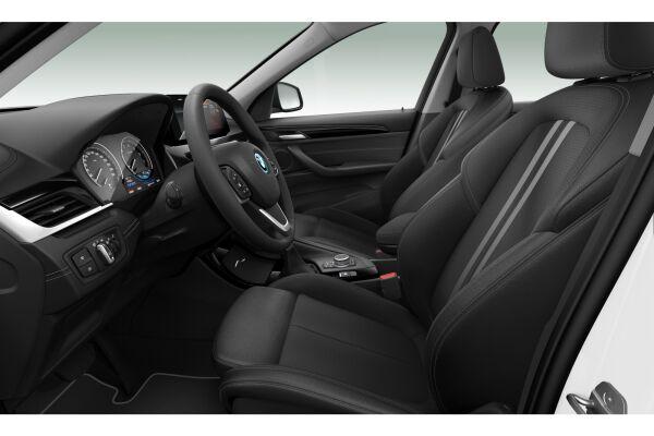 BMW X1 25e xDrive Sport Line-image-6