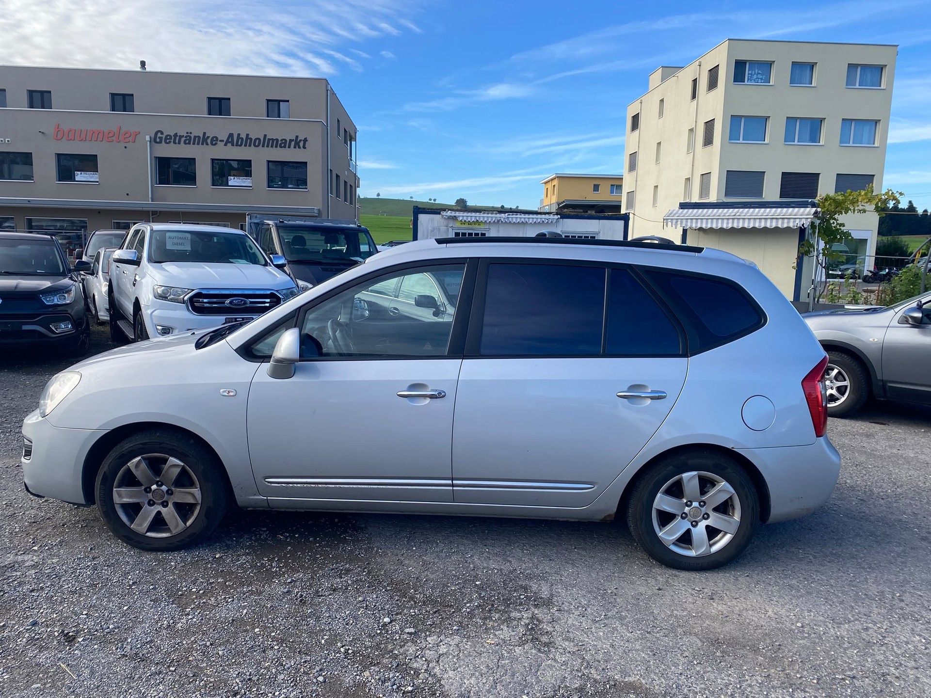 KIA Carens 2.0 CVVT Classic-image-6