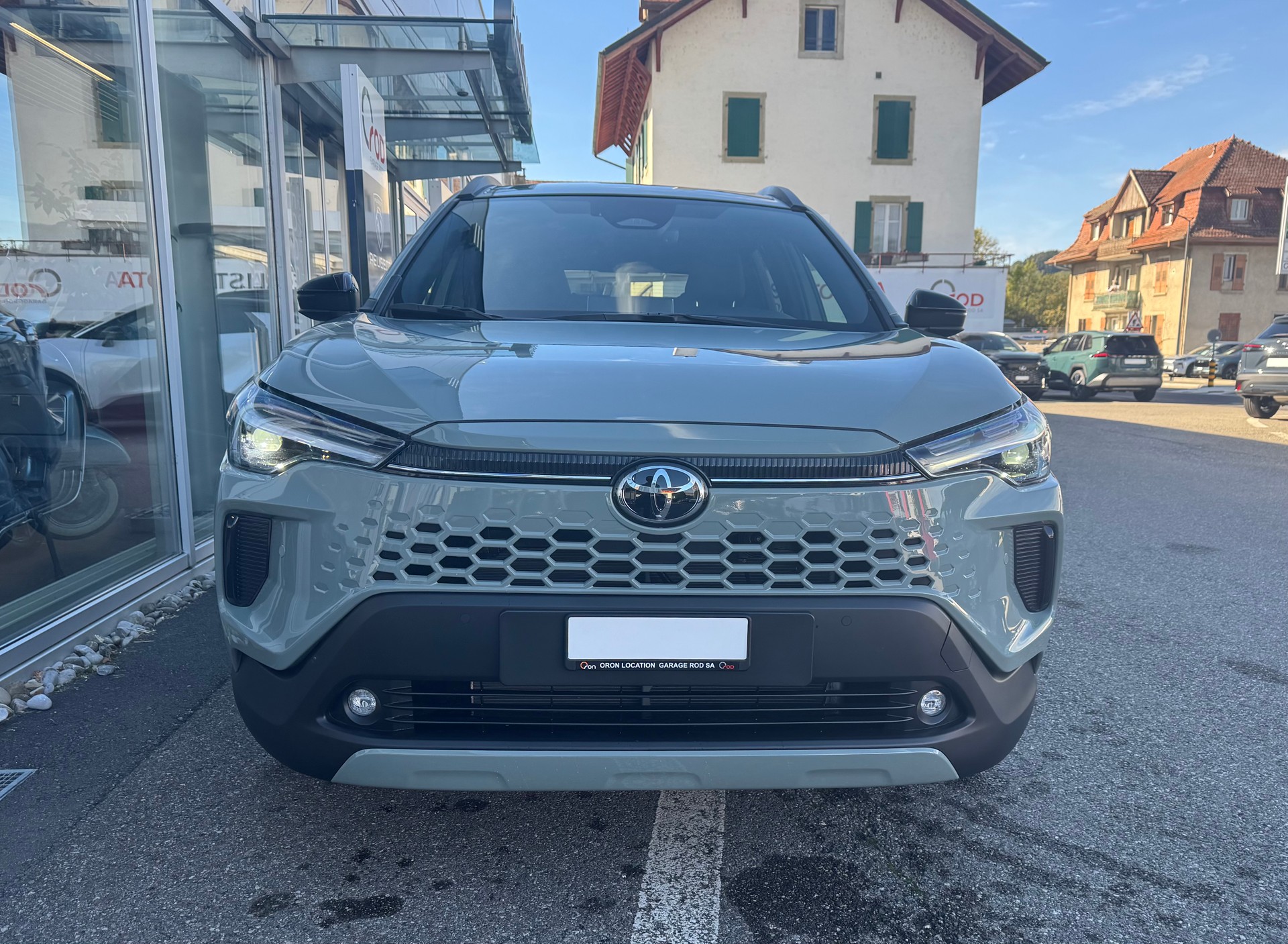 TOYOTA Corolla Cross 2.0 Trend e-CVT-image-1