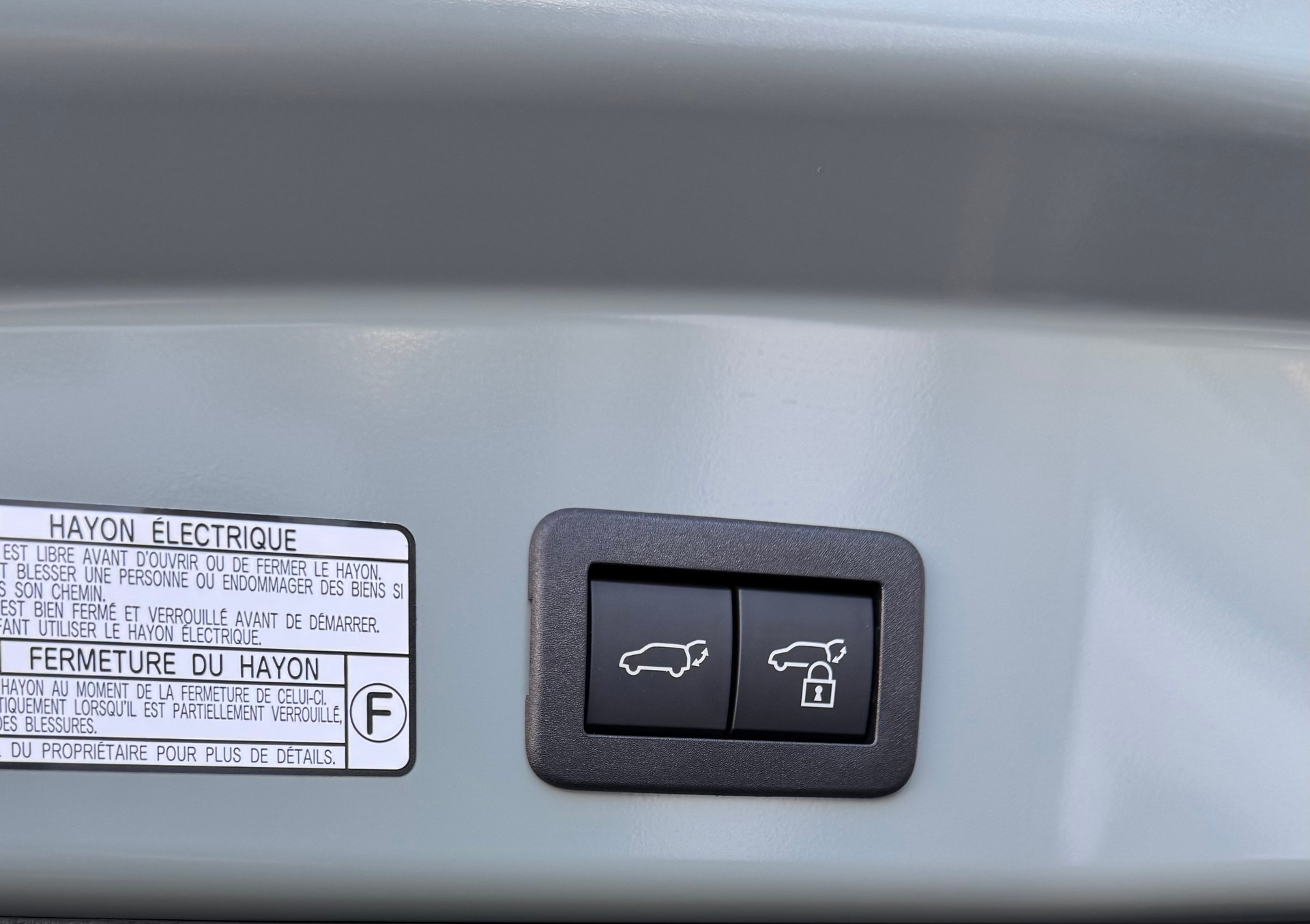 TOYOTA Corolla Cross 2.0 Trend e-CVT-image-9