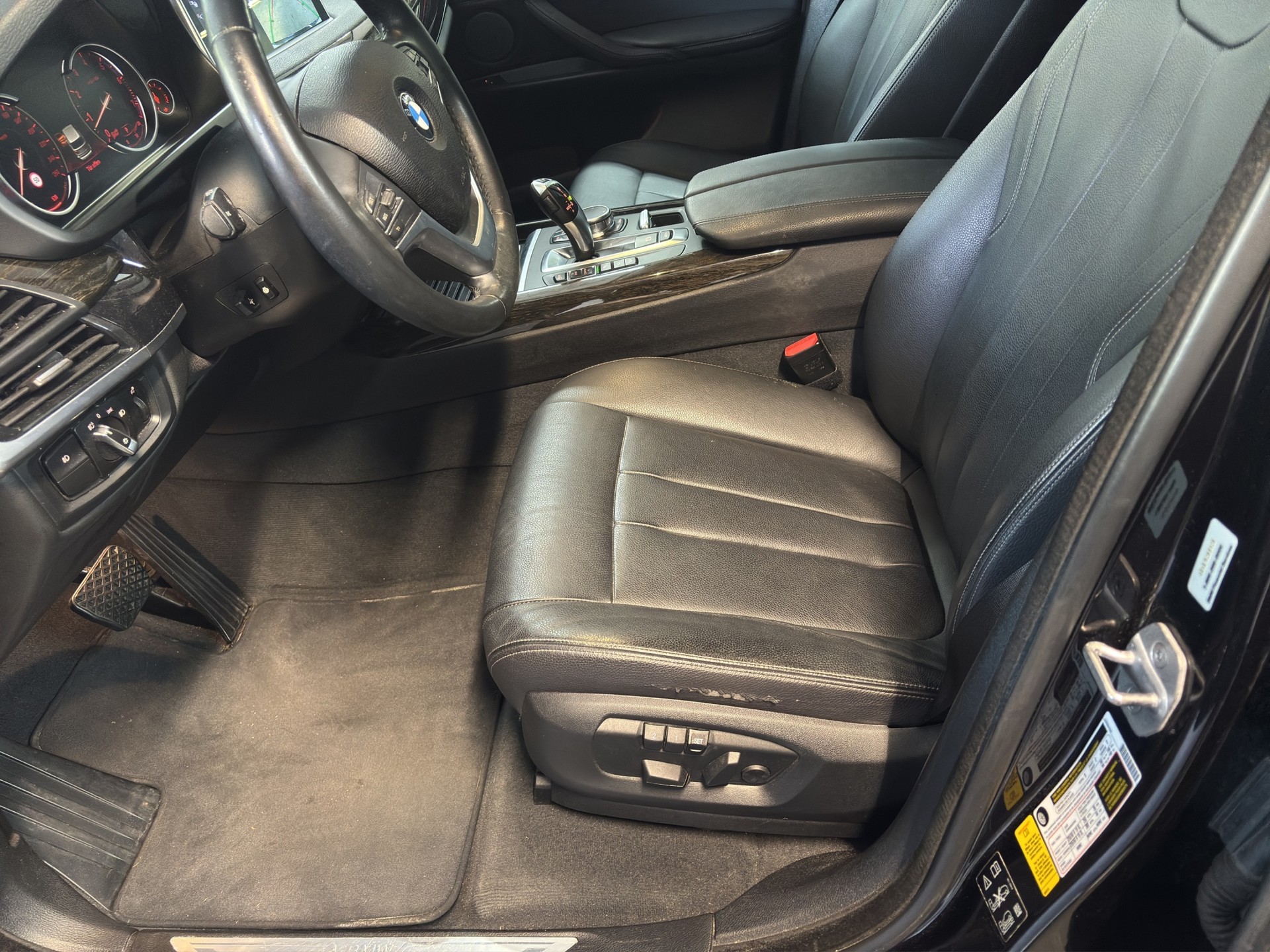 BMW X5 xDrive 35i Steptronic-image-8