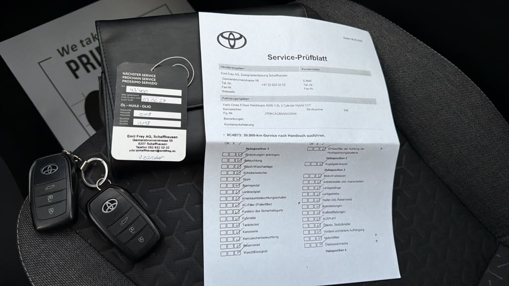 TOYOTA Yaris Cross 1.5 Premiere Edition e-CVT AWDi-image-14