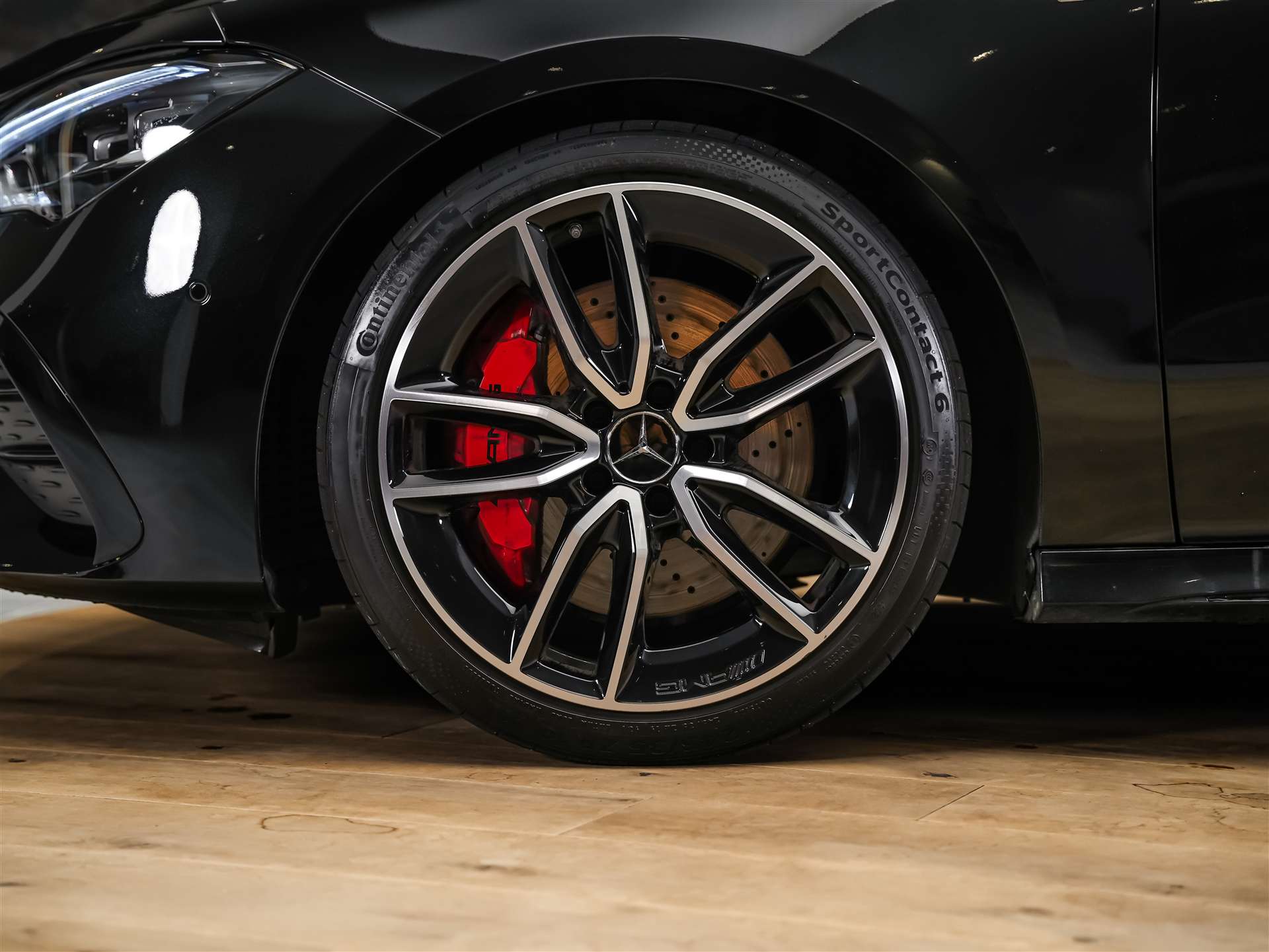MERCEDES-BENZ CLA 35 AMG 4Matic 8G-DCT *Werksgarantie*Panorama*-image-16
