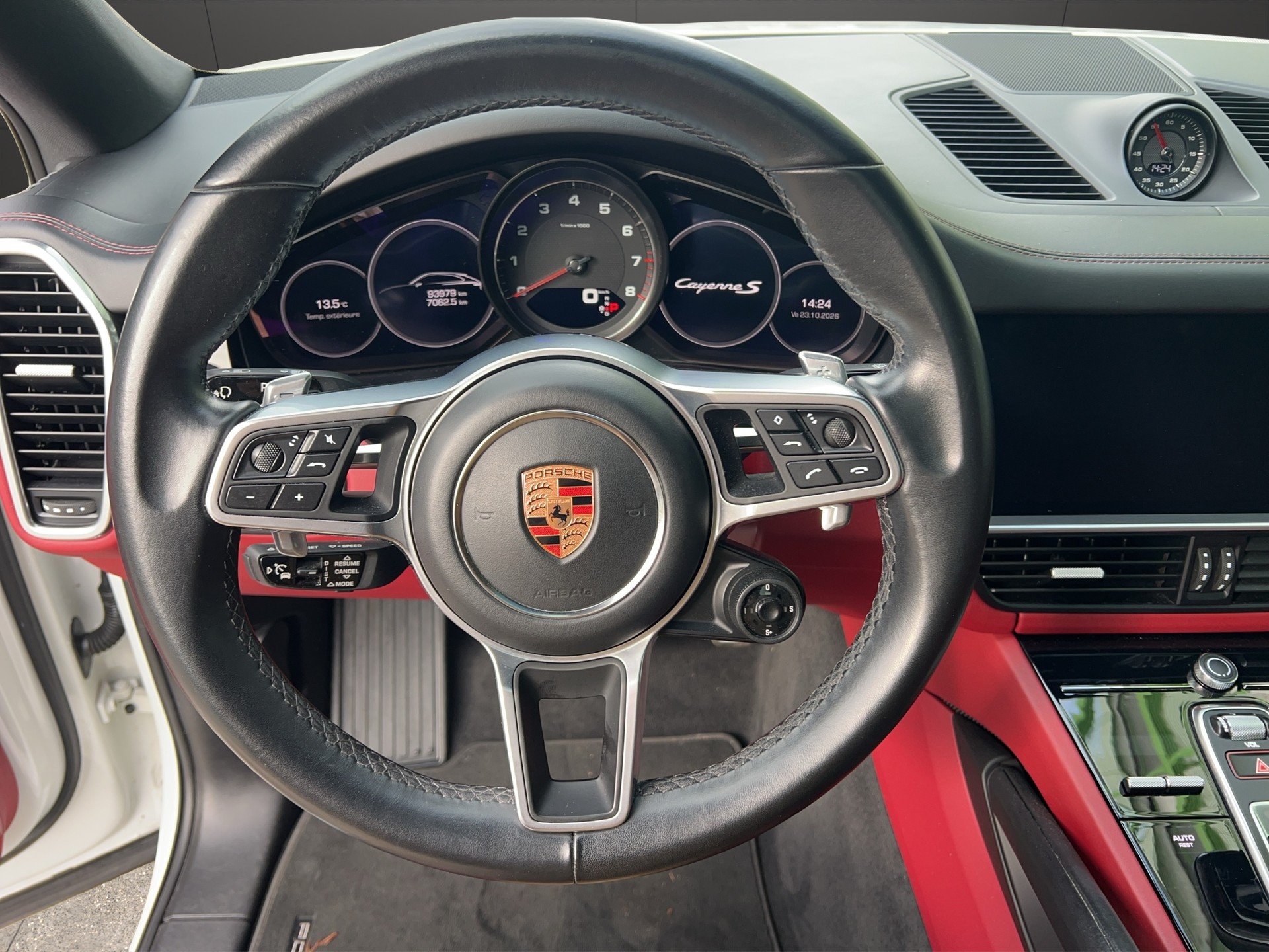 PORSCHE Cayenne S Coupé-image-13