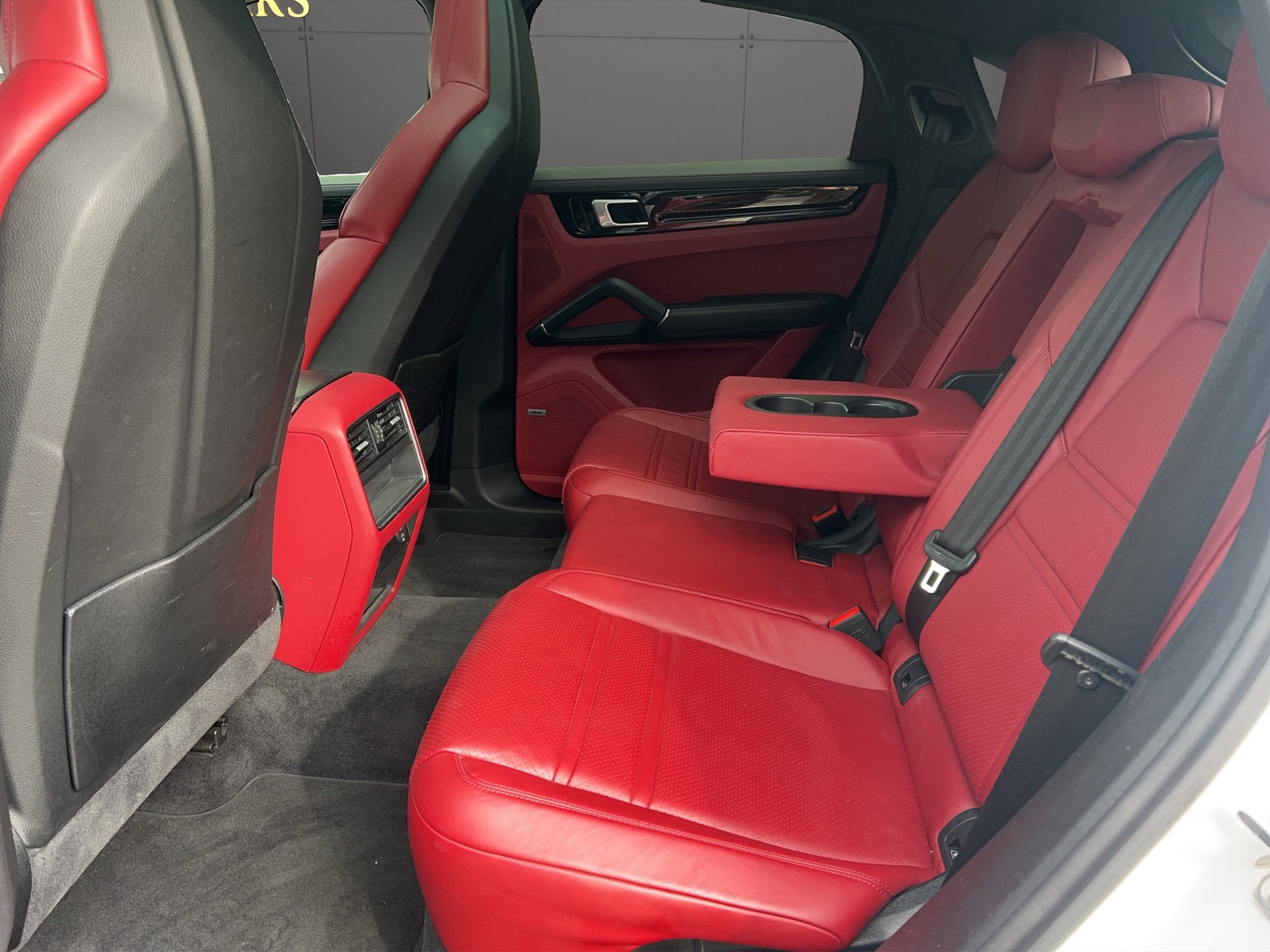 PORSCHE Cayenne S Coupé-image-18