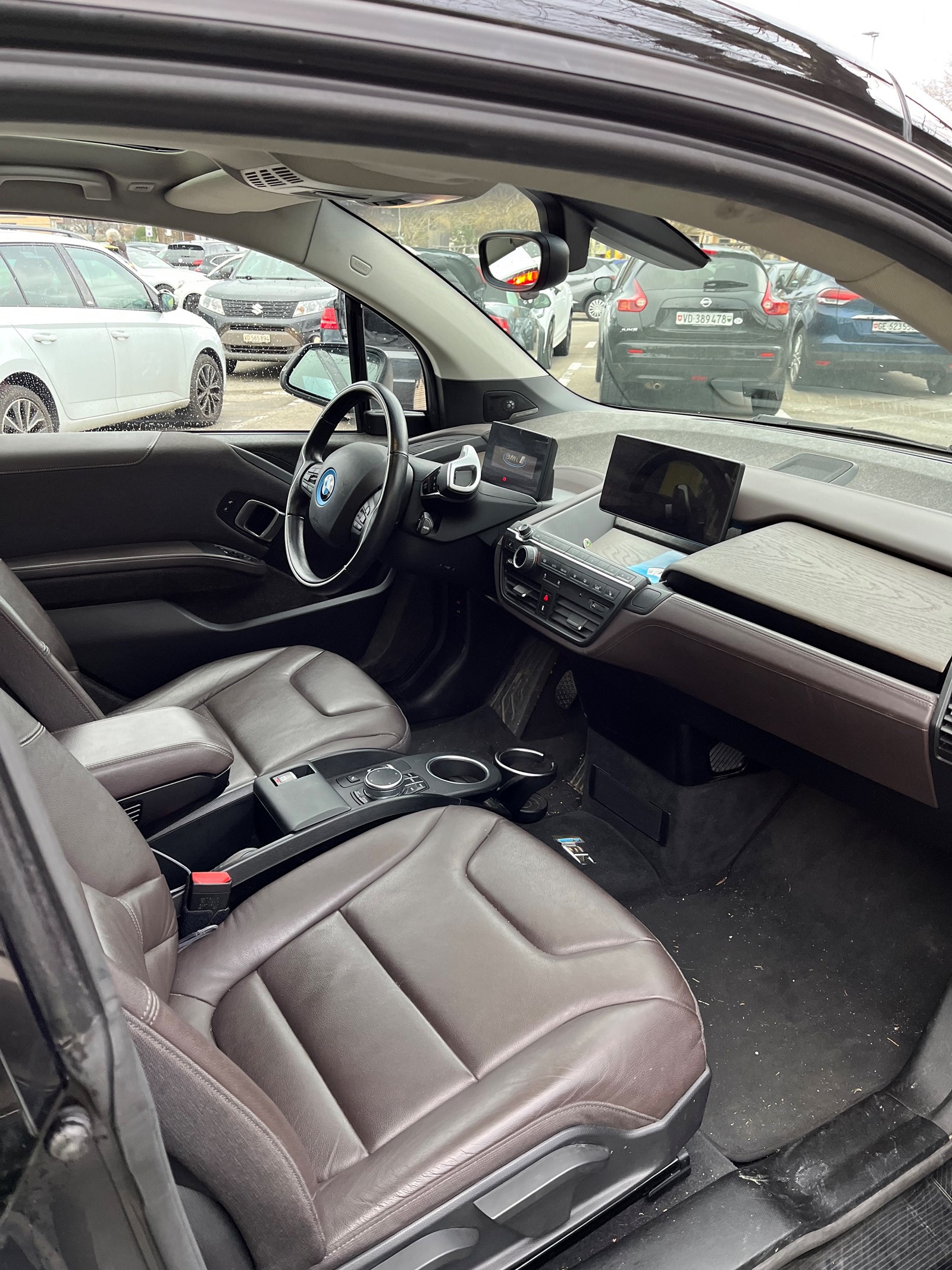 BMW i3s (120Ah)-image-2