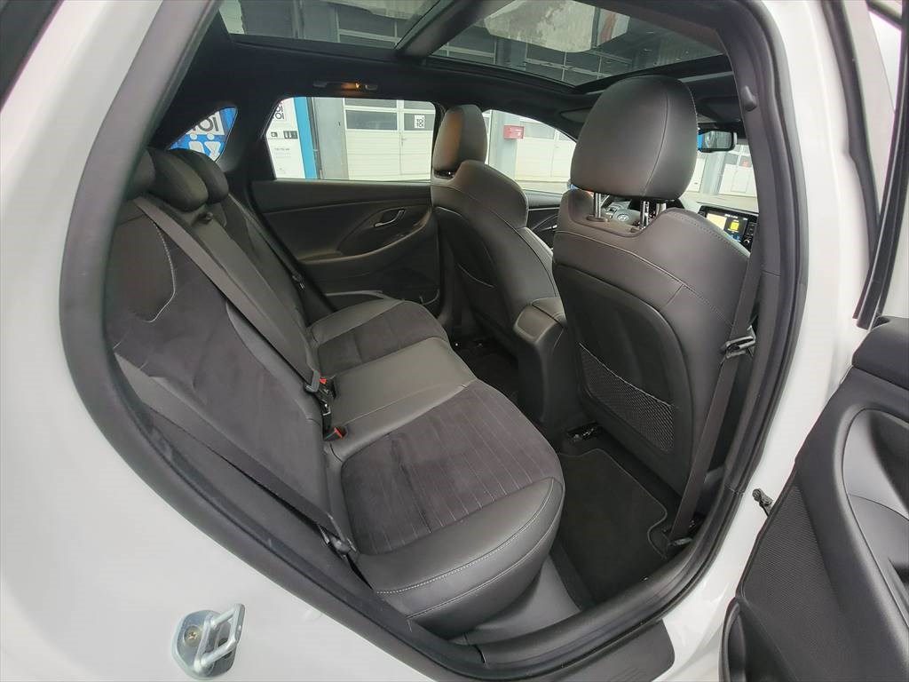 HYUNDAI i30 N 2.0 T-GDi-image-10