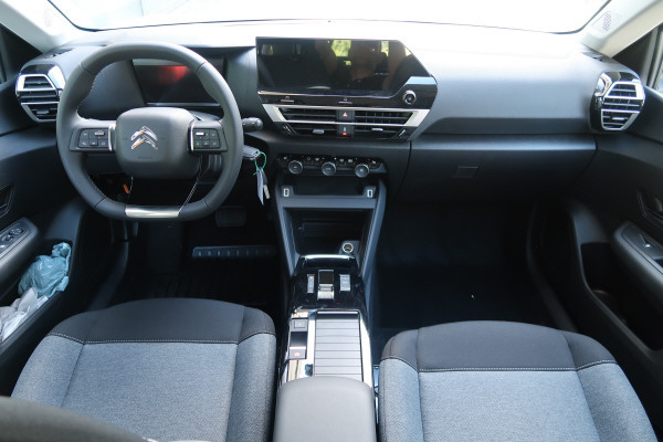 CITROEN C4 Electric Swiss Ed.-image-12