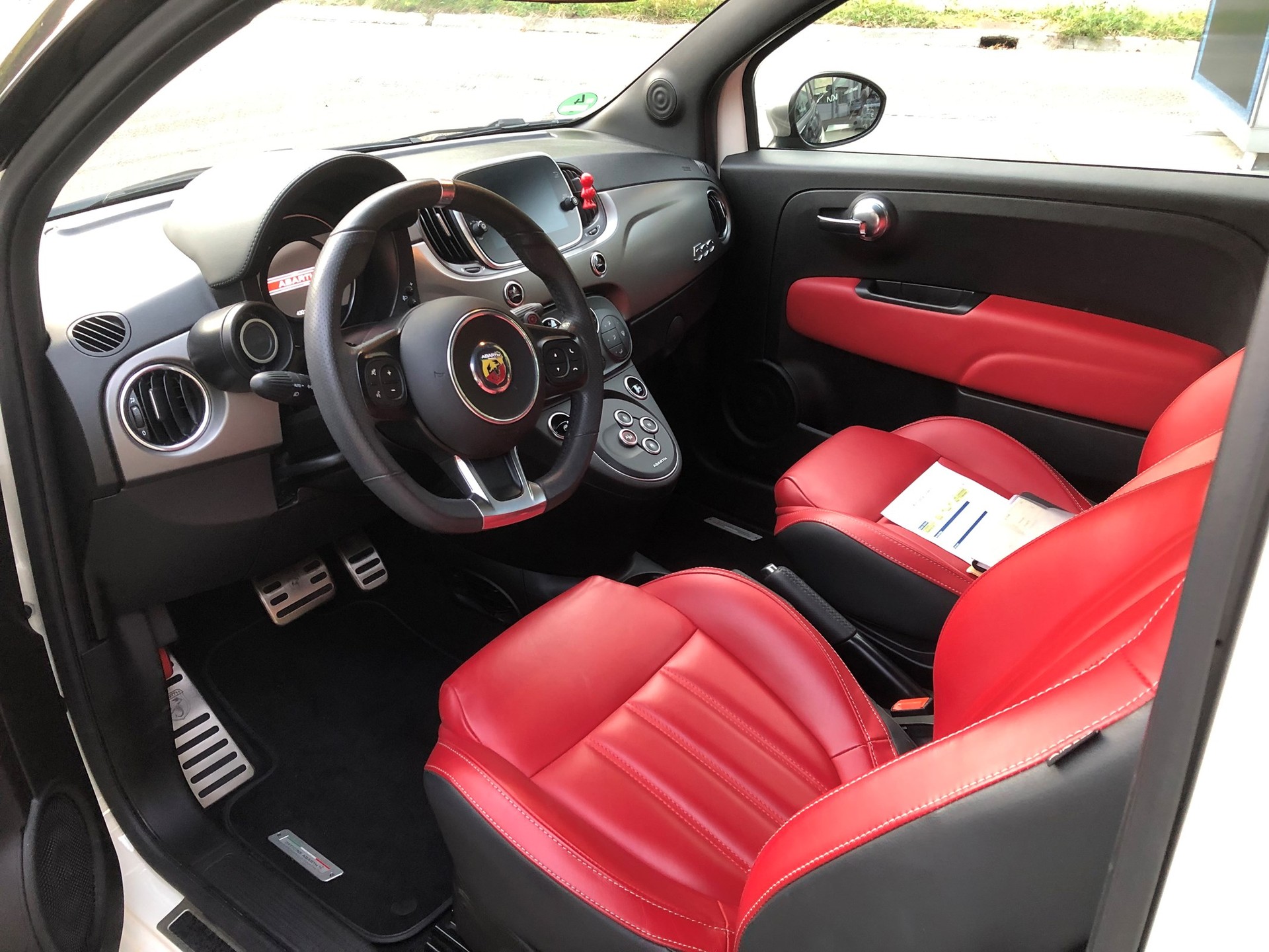 FIAT 595C 1.4 16V Turbo Abarth Turismo Dualogic-image-3