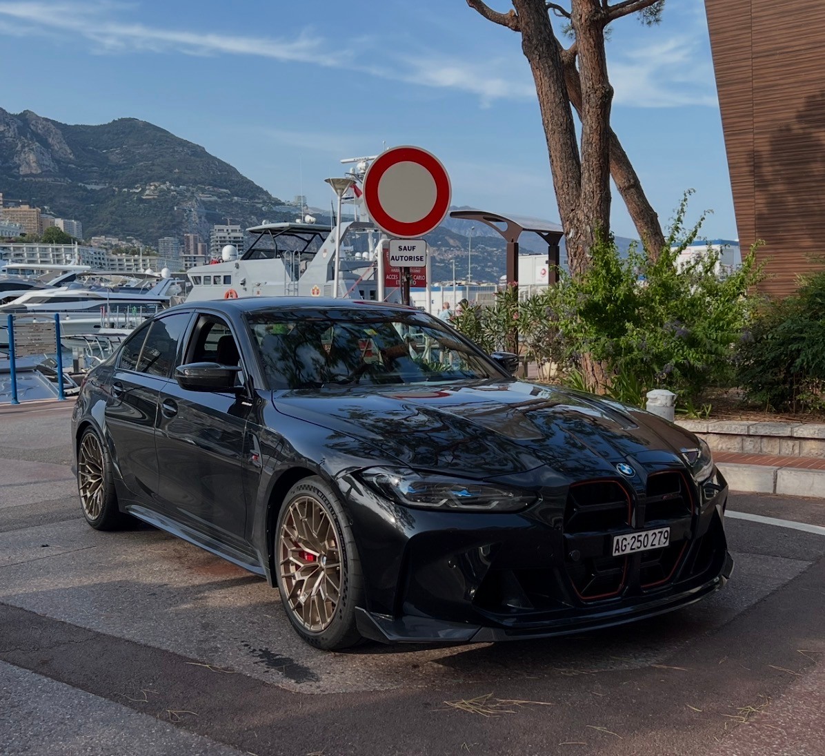 BMW M3 CS CH-Fahrzeug, Gratisservice-image-3