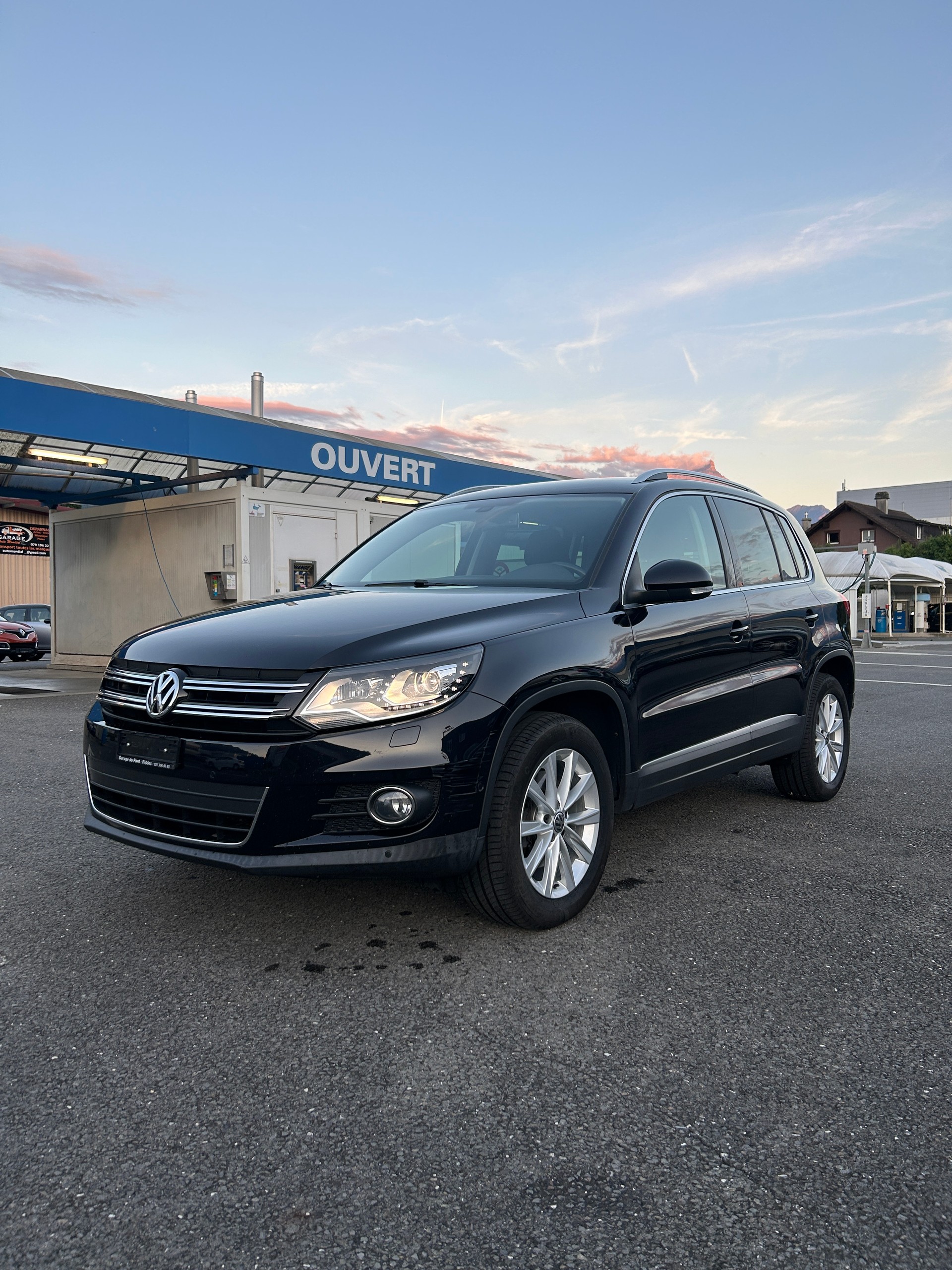 VW Tiguan 2.0 TDI BlueMotion Sport&Style 4Motion-image-0