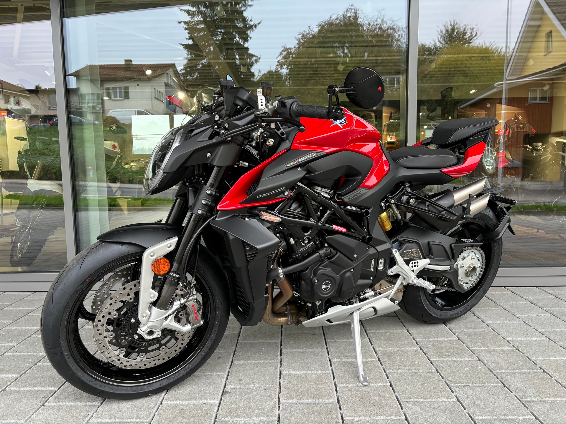 MV AGUSTA B4 Brutale 1000-image-1