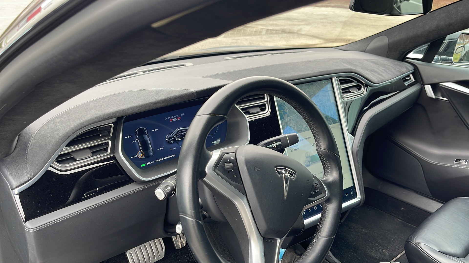 TESLA P90D-image-3
