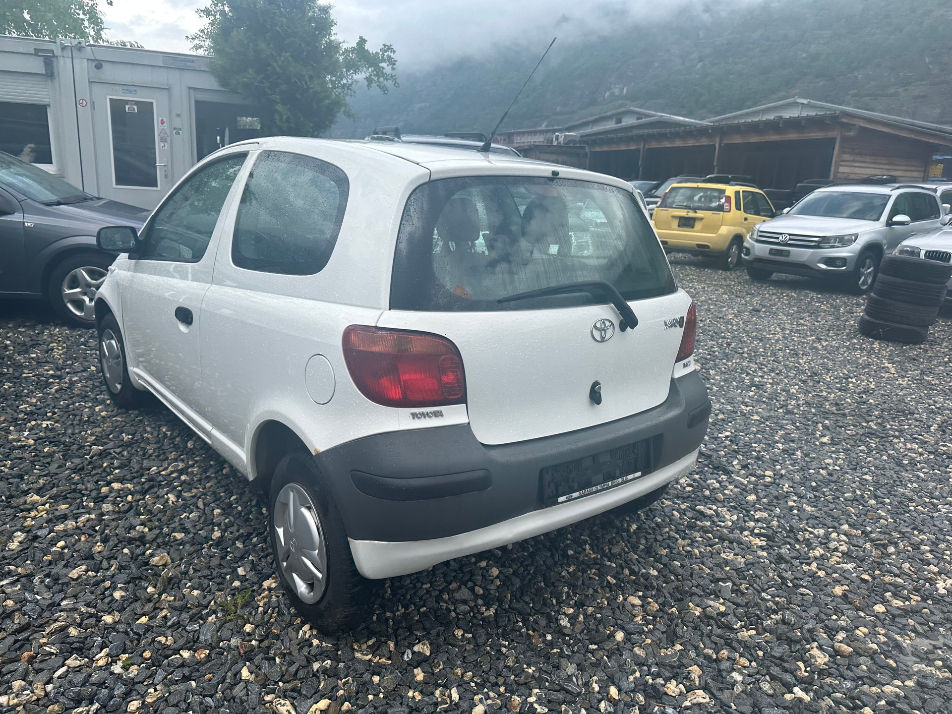 TOYOTA Yaris 1.0 Linea Sol-image-7
