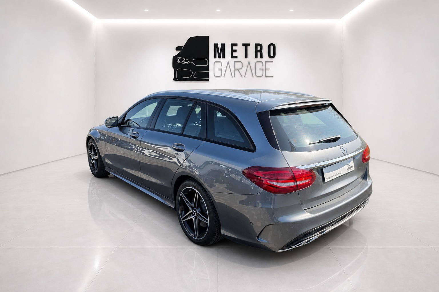 MERCEDES-BENZ C 43 AMG 4Matic 9G-Tronic-showroom-element-2