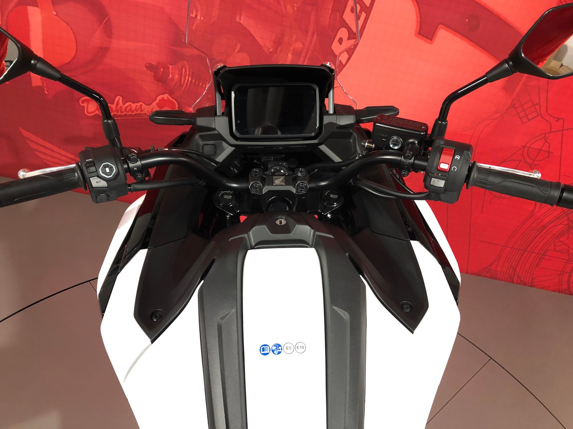 HONDA NC 750 X *35KW* *Neufahrzeug* *6Gang*-image-4