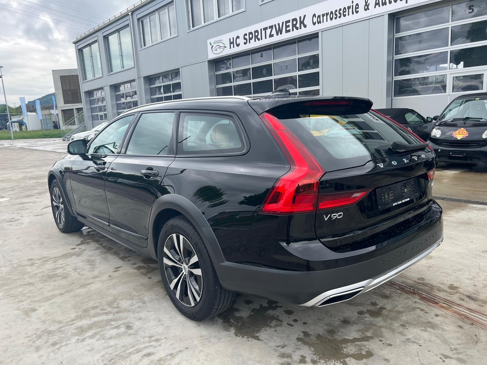 VOLVO V90 D4 AWD Inscription Geartronic-image-4