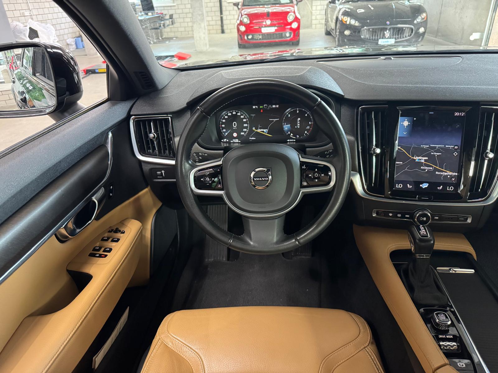 VOLVO V90 D4 AWD Inscription Geartronic-image-9