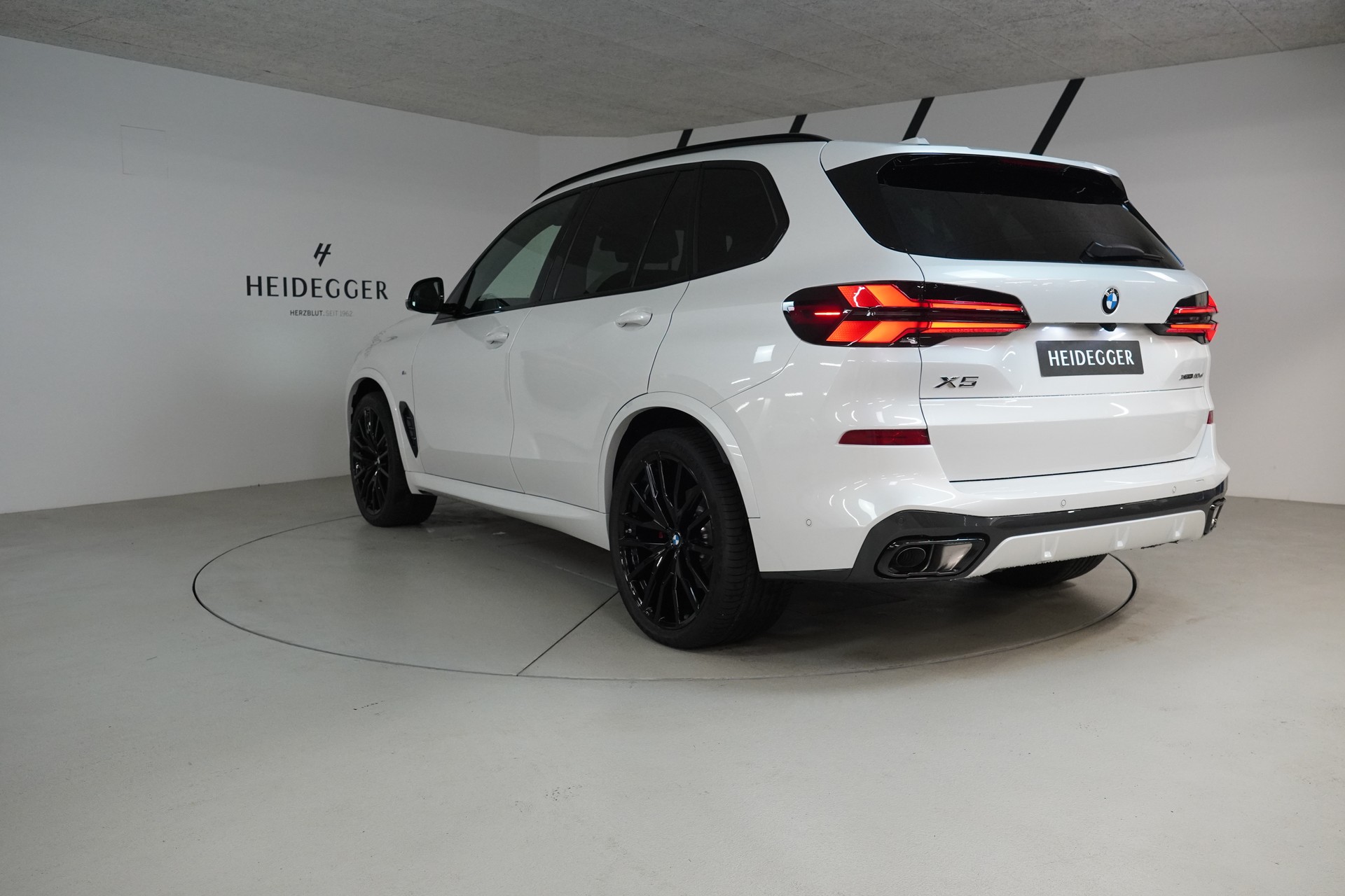 BMW X5 xDrive 48V 40d M Sport Pro Steptronic-image-4