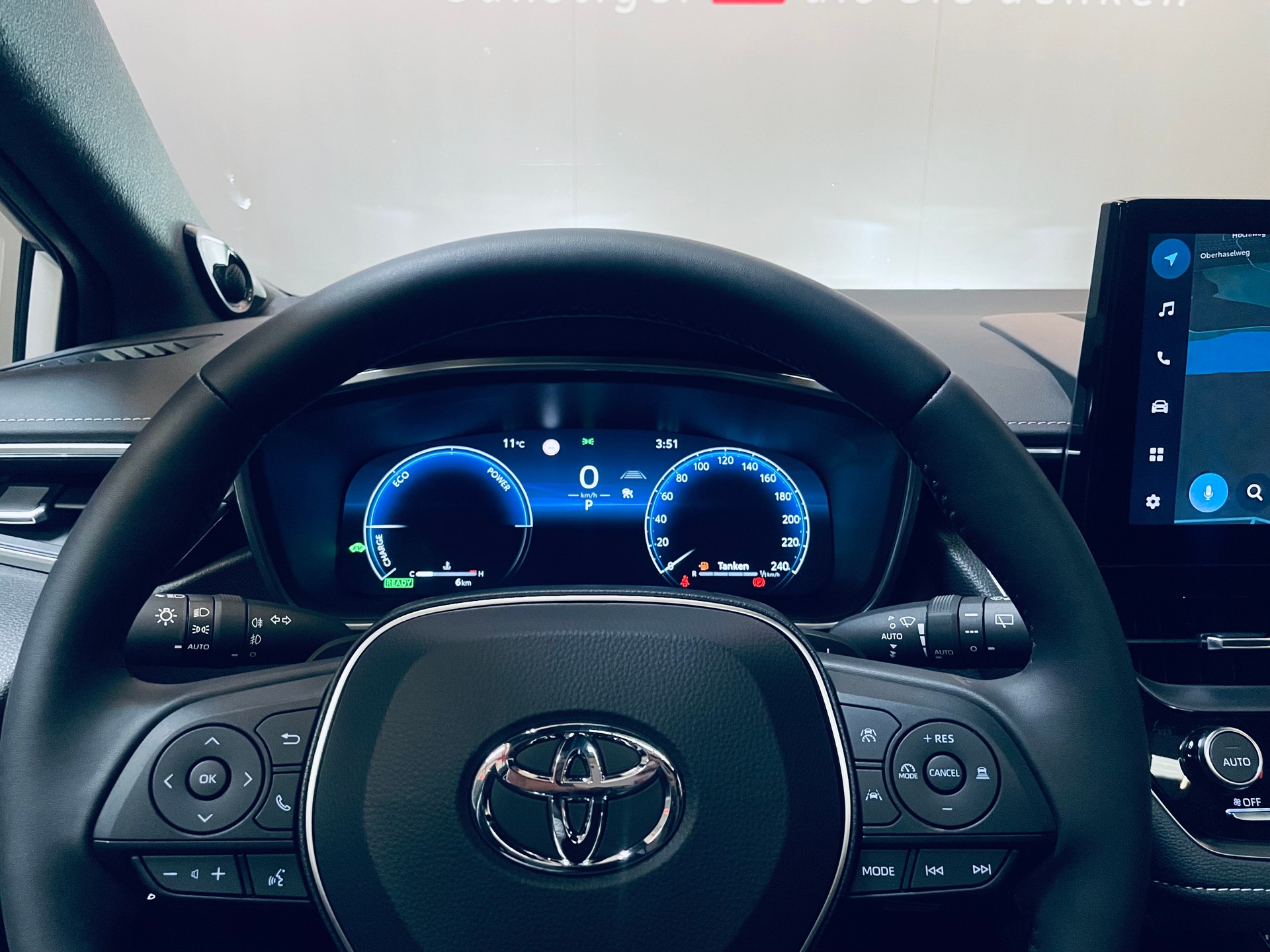 TOYOTA Corolla Touring Sports 2.0 HSD Premium e-CVT-image-14