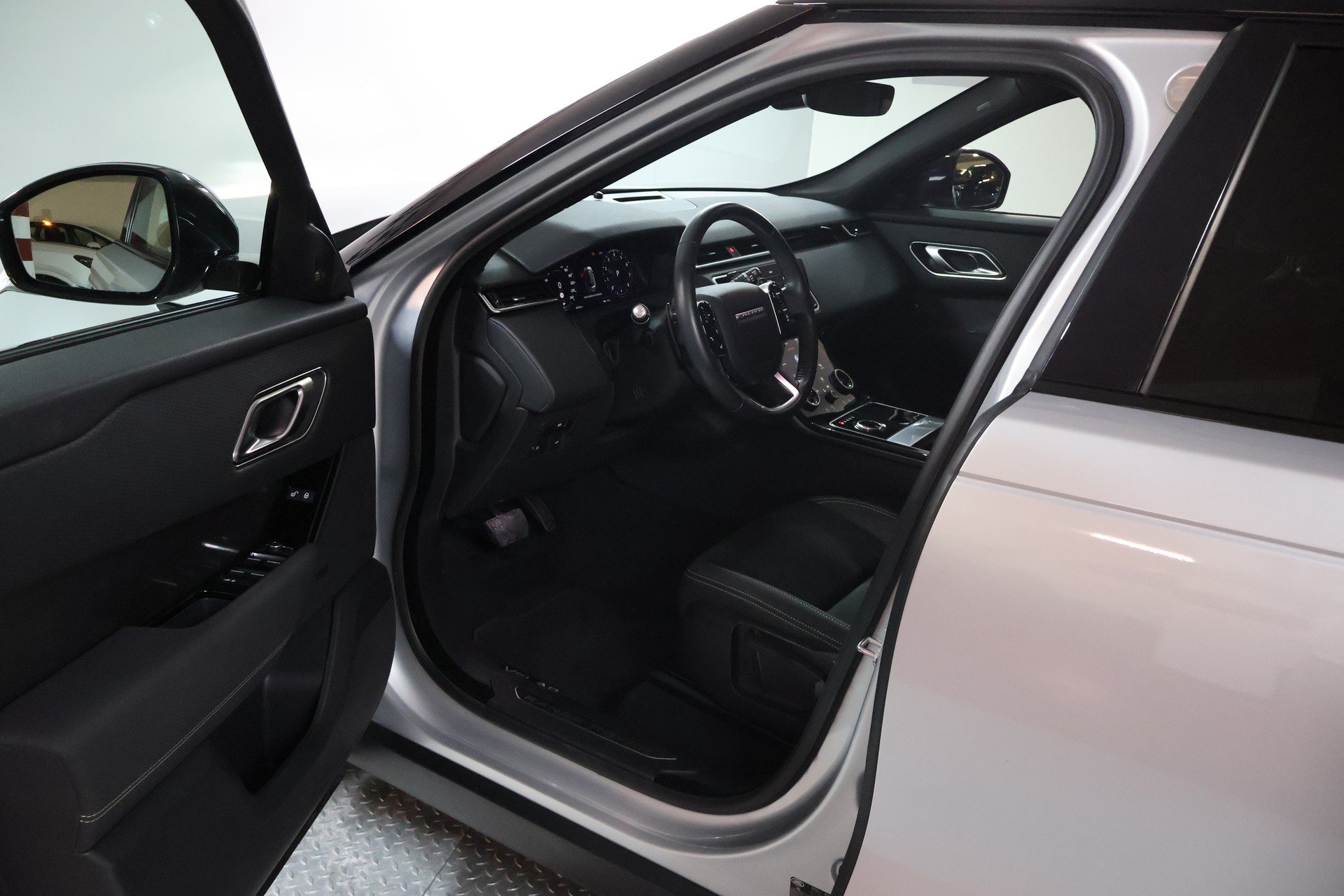 LAND ROVER Range Rover Velar P 250 Automatic-image-5