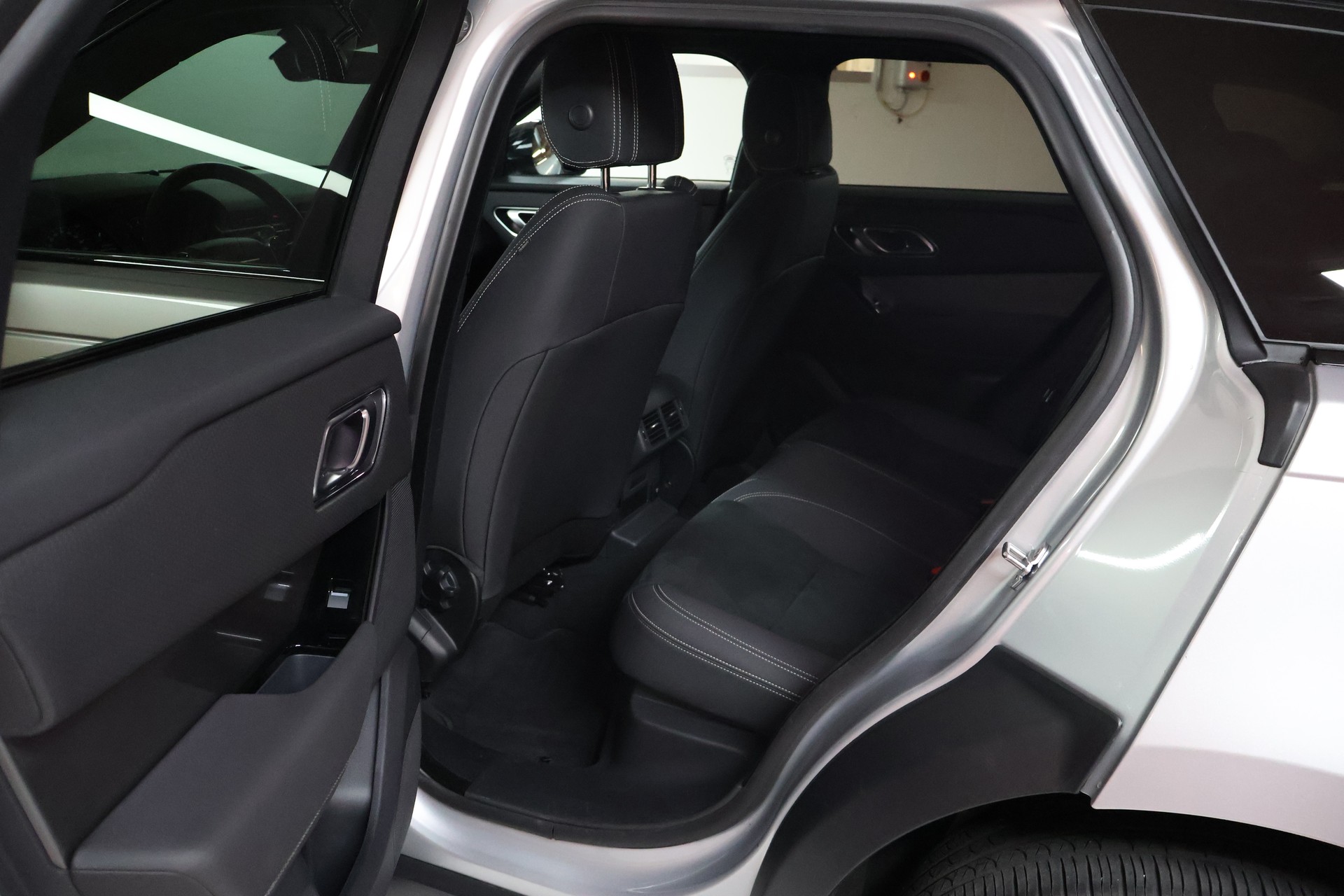 LAND ROVER Range Rover Velar P 250 Automatic-image-15