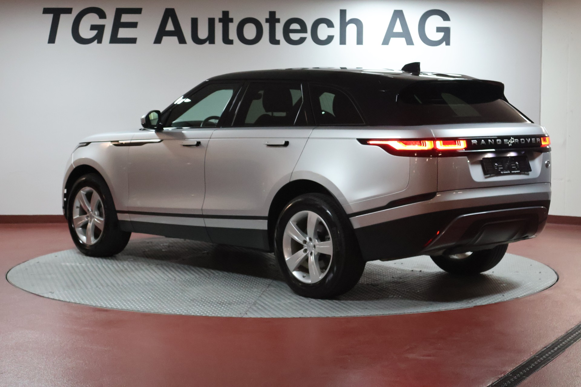 LAND ROVER Range Rover Velar P 250 Automatic-image-19