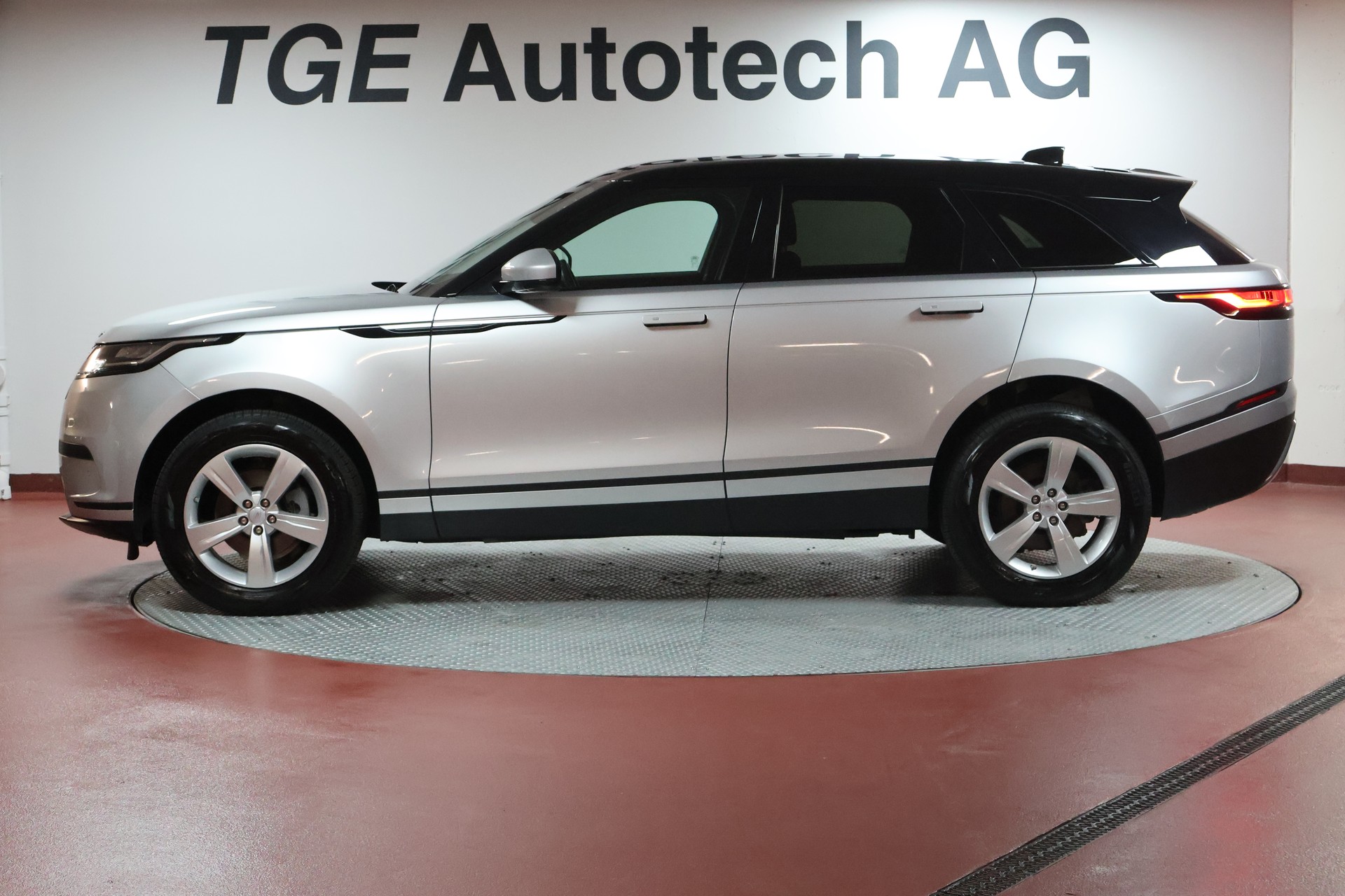 LAND ROVER Range Rover Velar P 250 Automatic-image-3