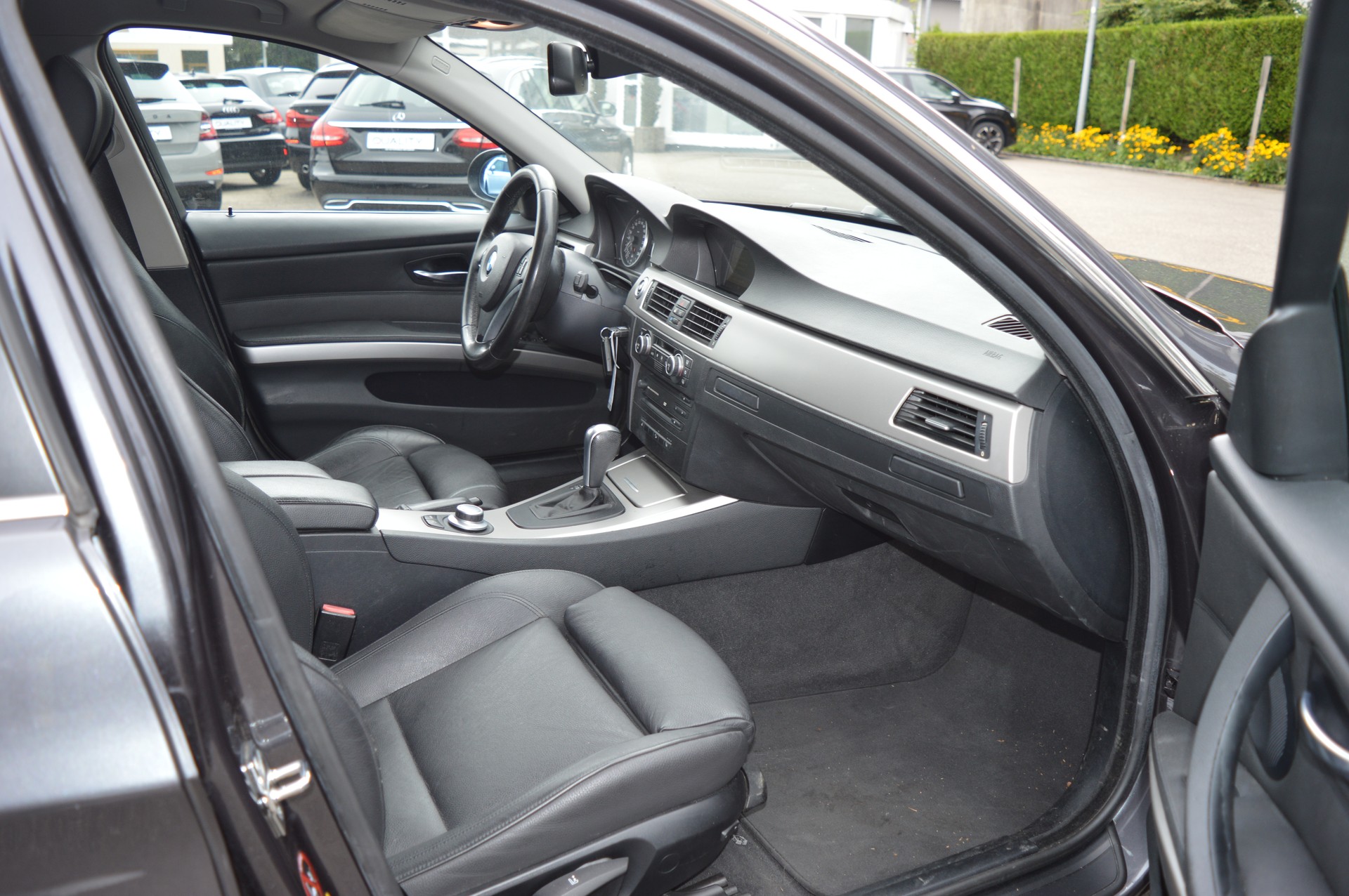 BMW 325xi Touring more4you-image-14
