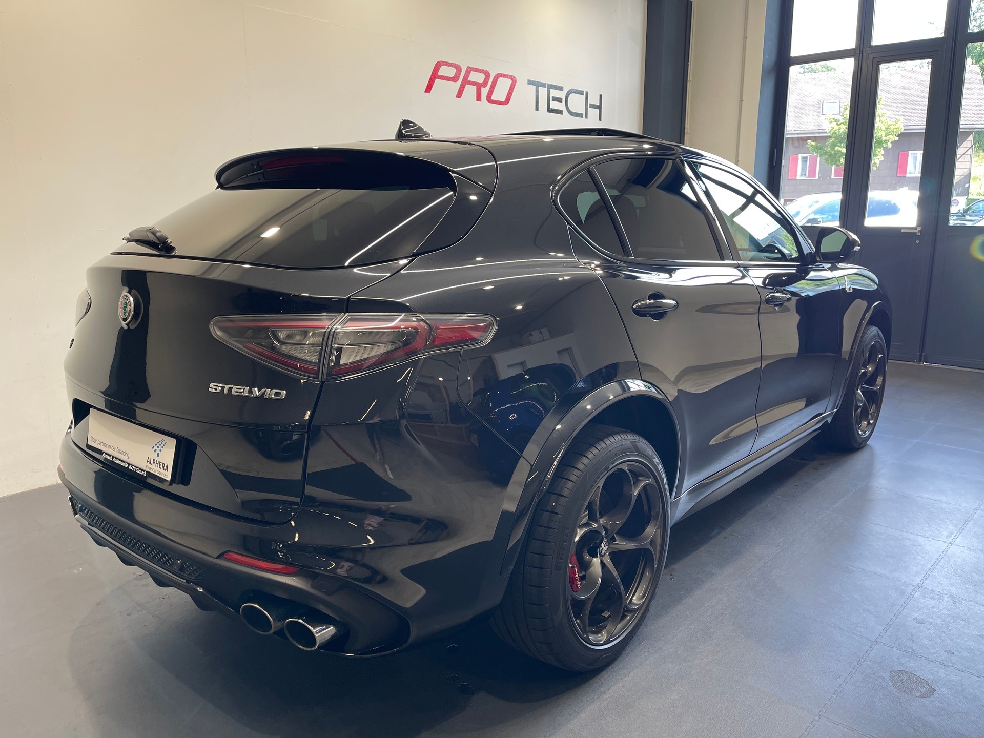 ALFA ROMEO Stelvio 2.9 V6 Quadrifoglio Q4 *-image-2