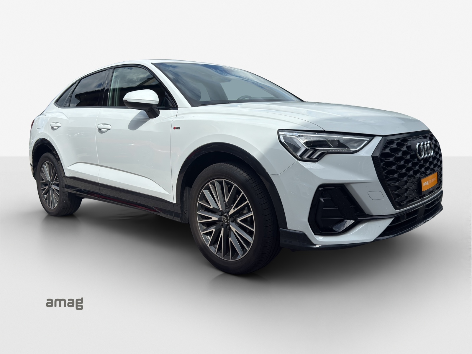 AUDI Q3 Sportback 35 TFSI S line Attraction S-tronic-image-5