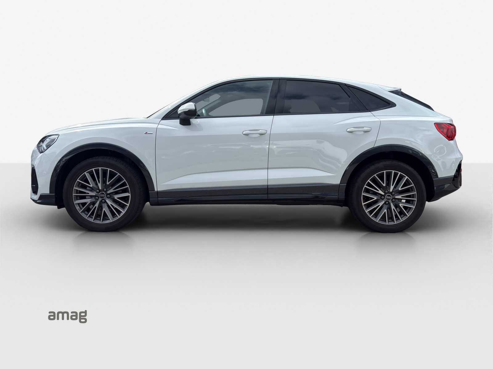 AUDI Q3 Sportback 35 TFSI S line Attraction S-tronic-image-1