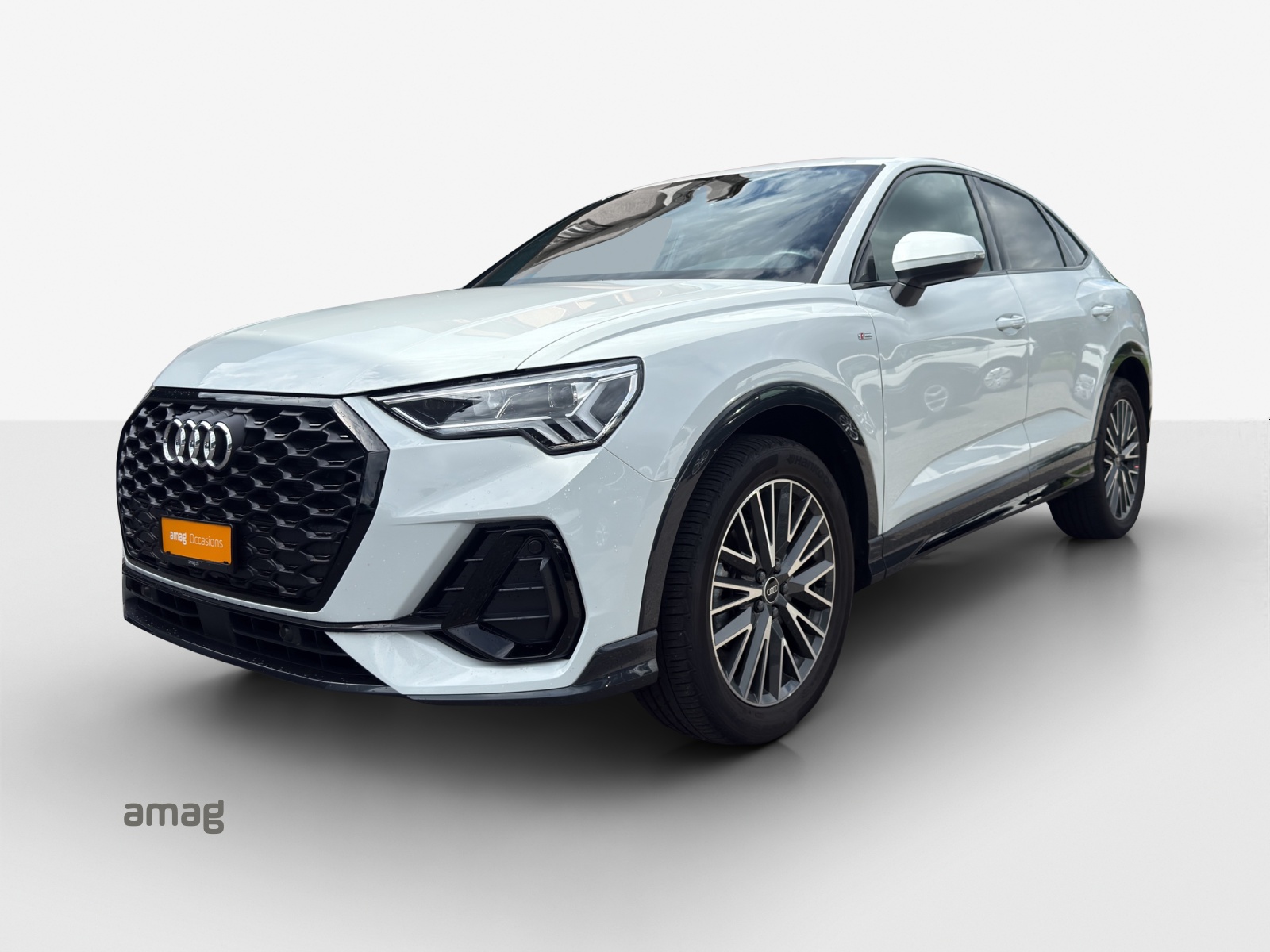 AUDI Q3 Sportback 35 TFSI S line Attraction S-tronic-image-0