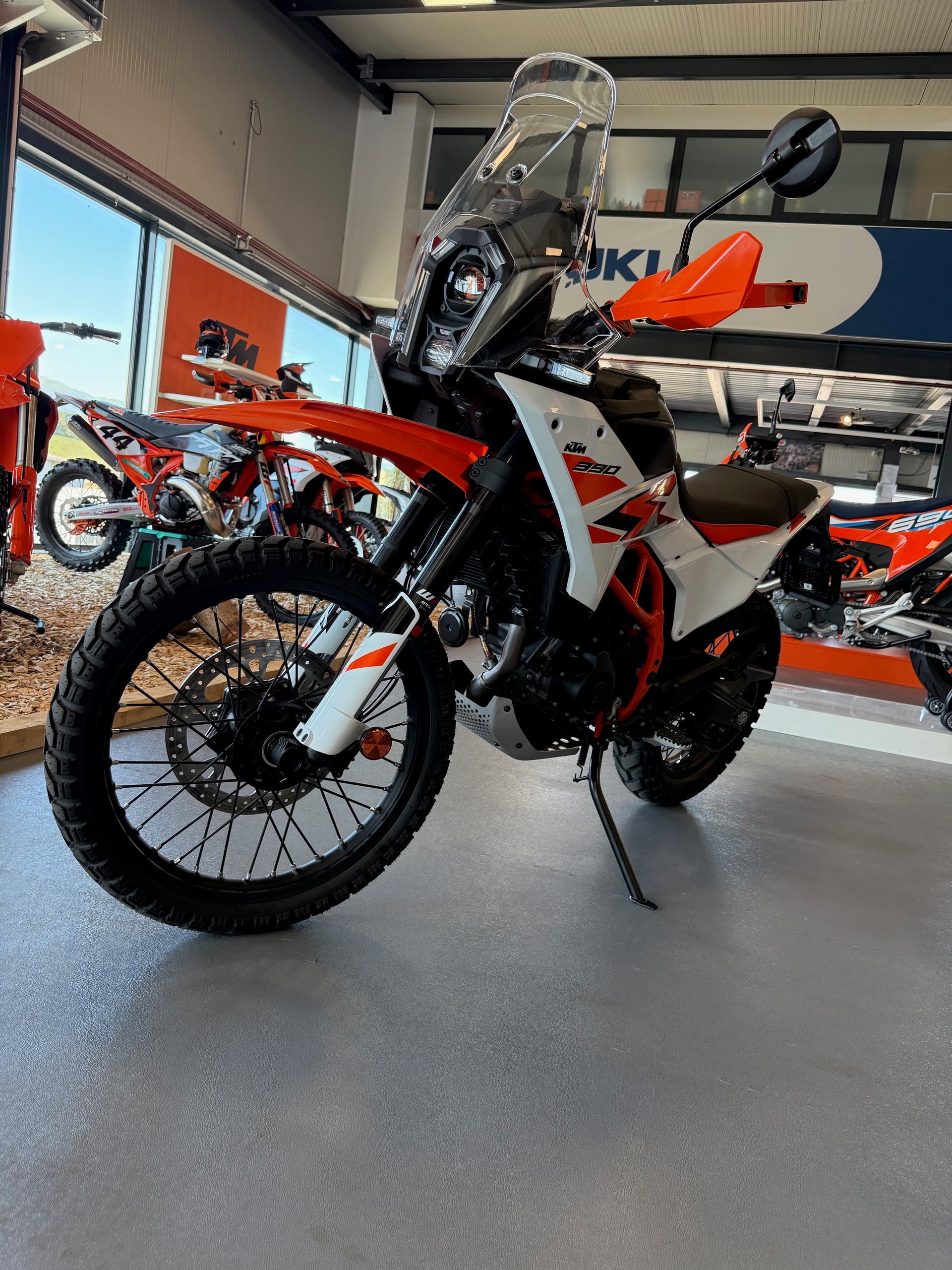 KTM 390 Adventure R-showroom-element-2