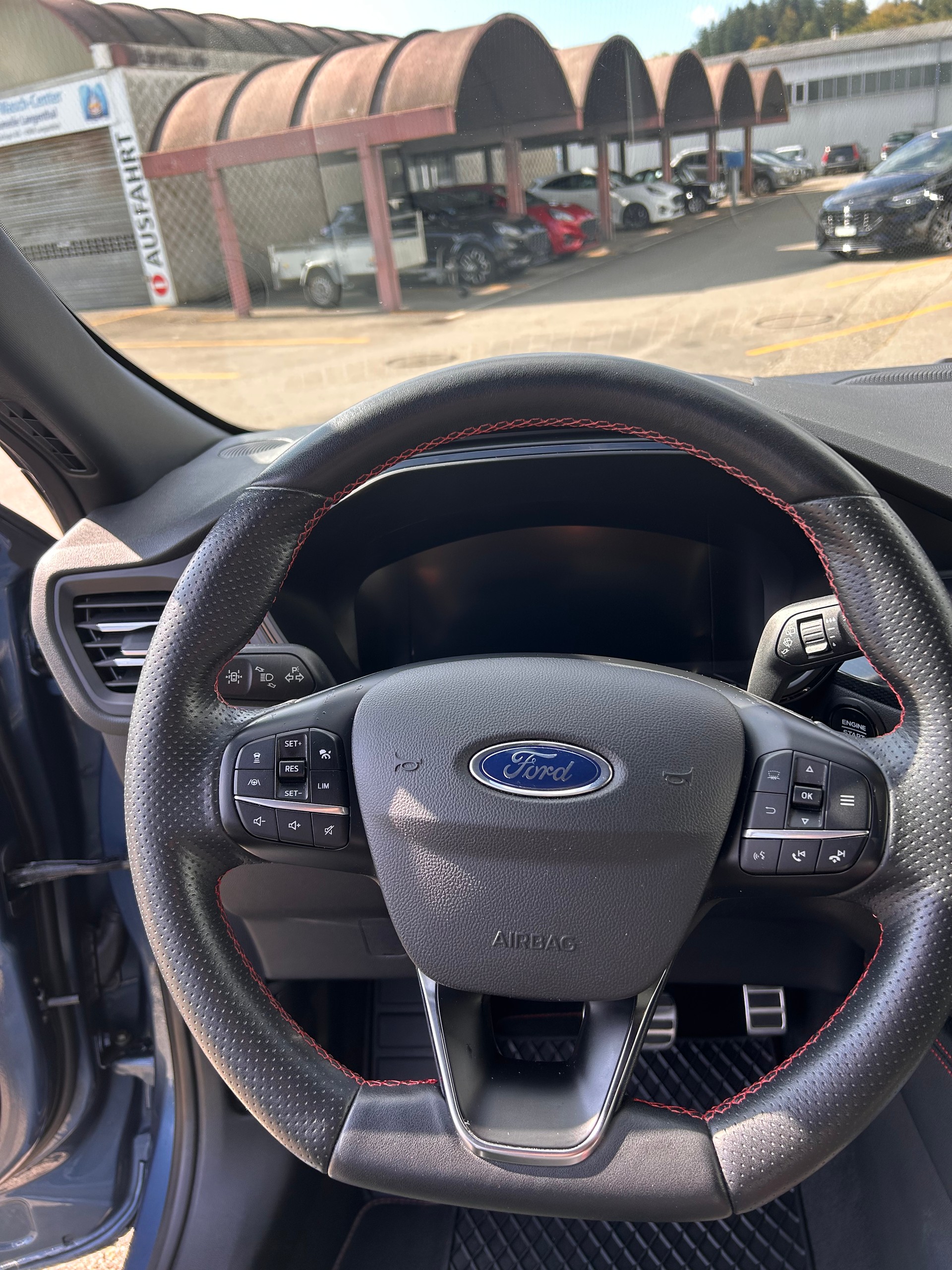 FORD Kuga 2.5 PHEV ST-Line X 2WD-image-8