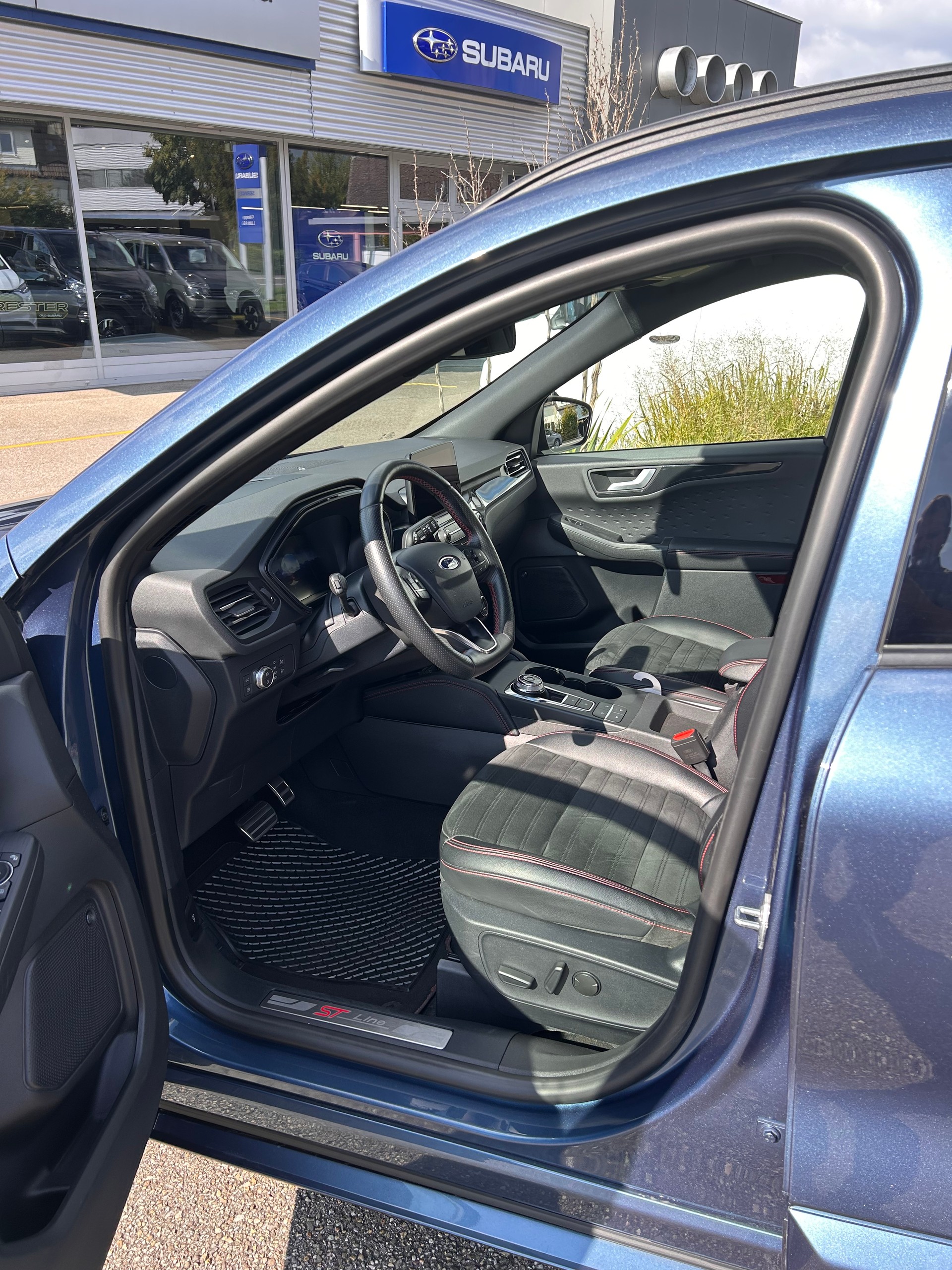 FORD Kuga 2.5 PHEV ST-Line X 2WD-image-6