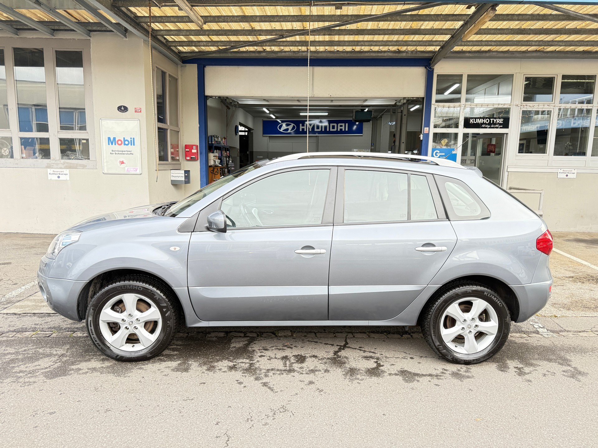 RENAULT Koleos 2.5 Dynamique Elégance 4x4-image-1