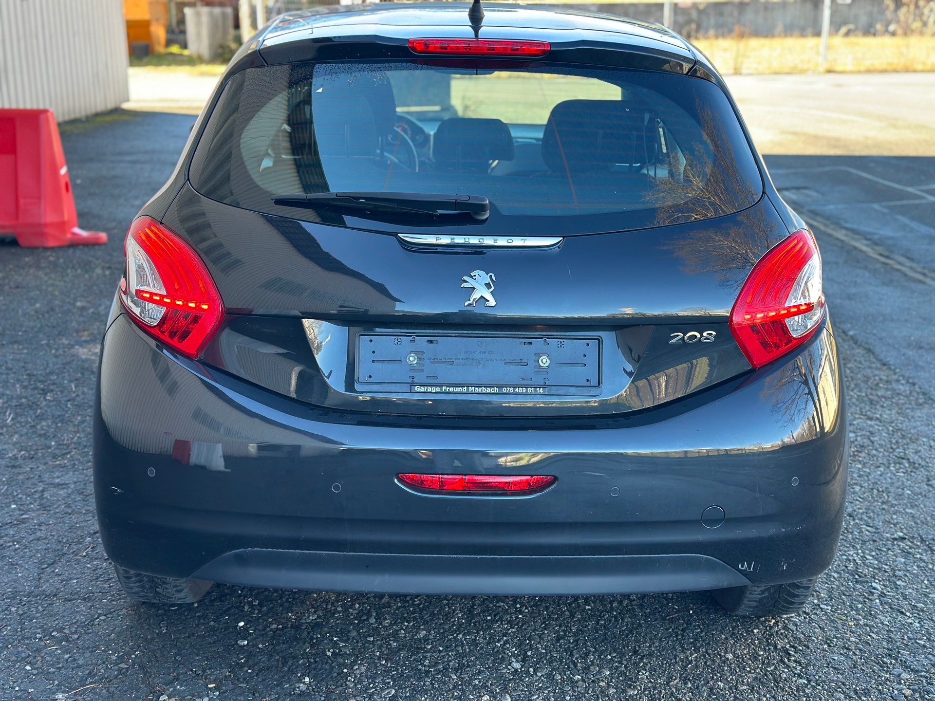 PEUGEOT 208 1.6 VTI Allure-image-4