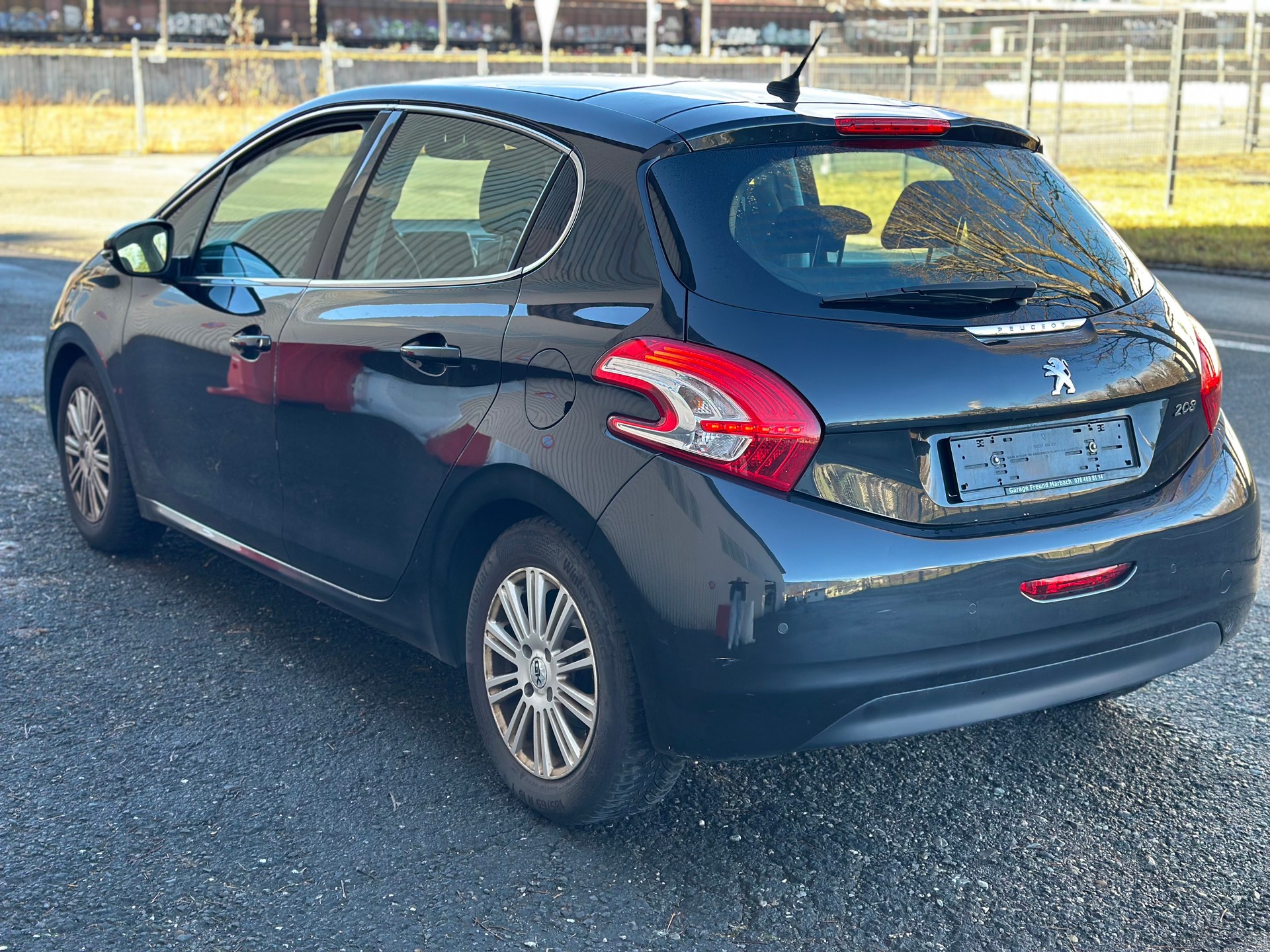PEUGEOT 208 1.6 VTI Allure-image-3