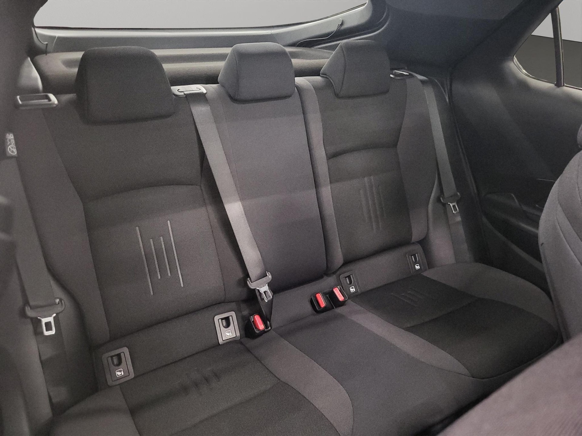 TOYOTA C-HR 1.8 HEV Trend-image-11