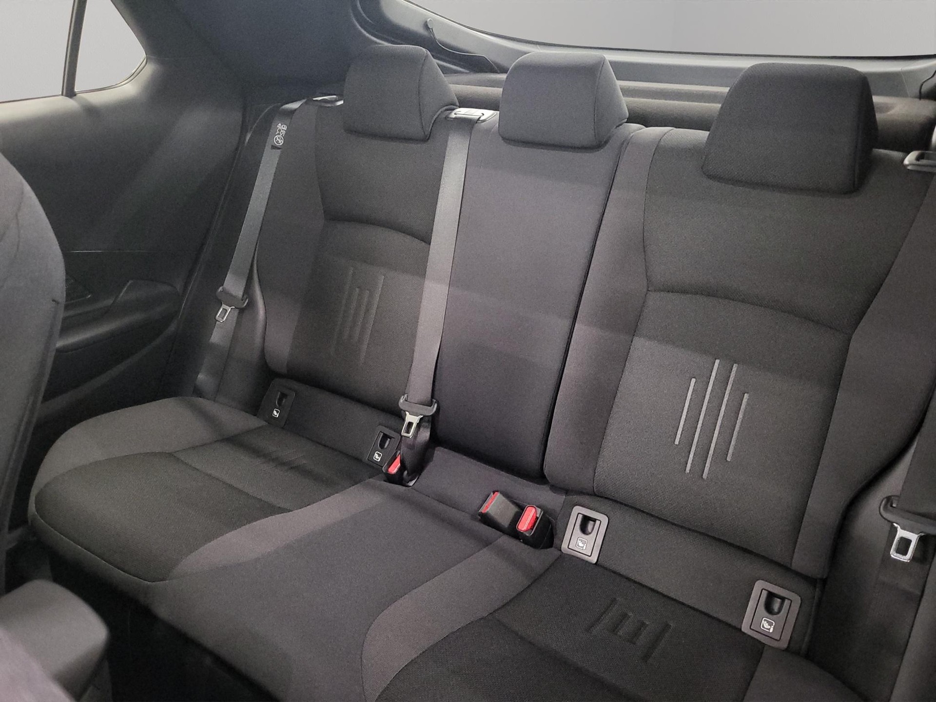 TOYOTA C-HR 1.8 HEV Trend-image-12