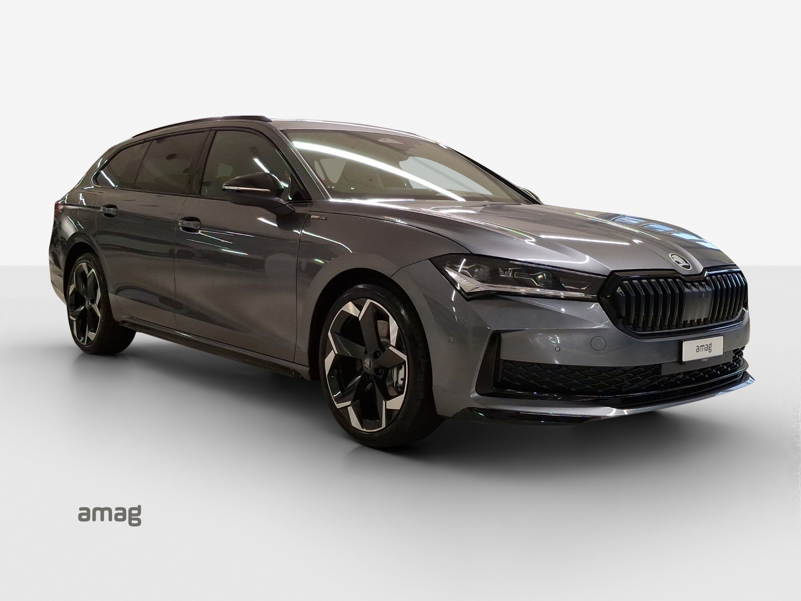 SKODA Superb Combi 2.0 TSI Sportline 4x4 DSG-image-5
