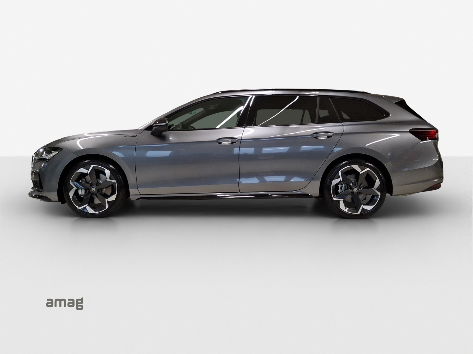 SKODA Superb Combi 2.0 TSI Sportline 4x4 DSG-image-1