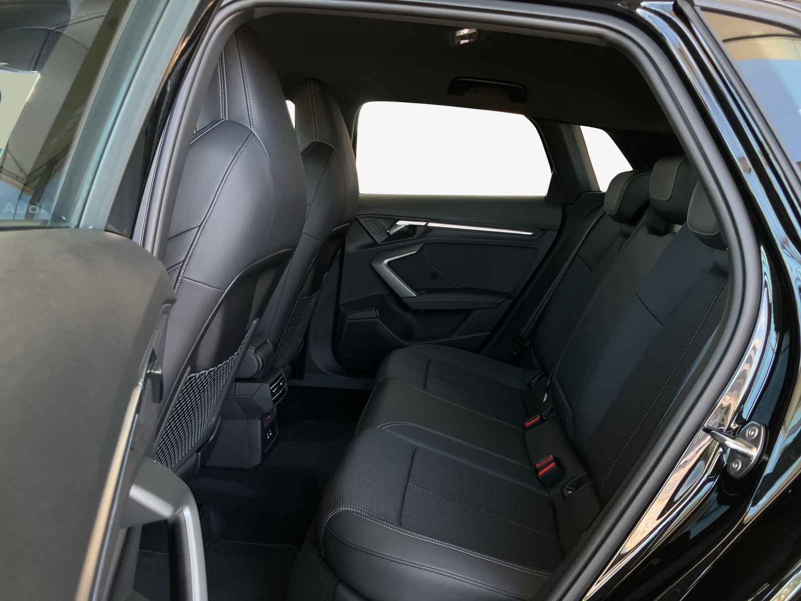 AUDI A3 Sportback 40 TFSI e Attraction S-tronic-image-11