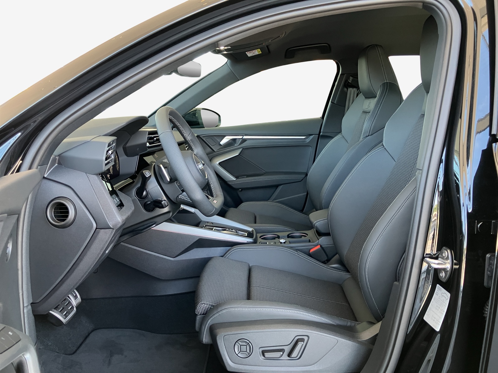 AUDI A3 Sportback 40 TFSI e Attraction S-tronic-image-7