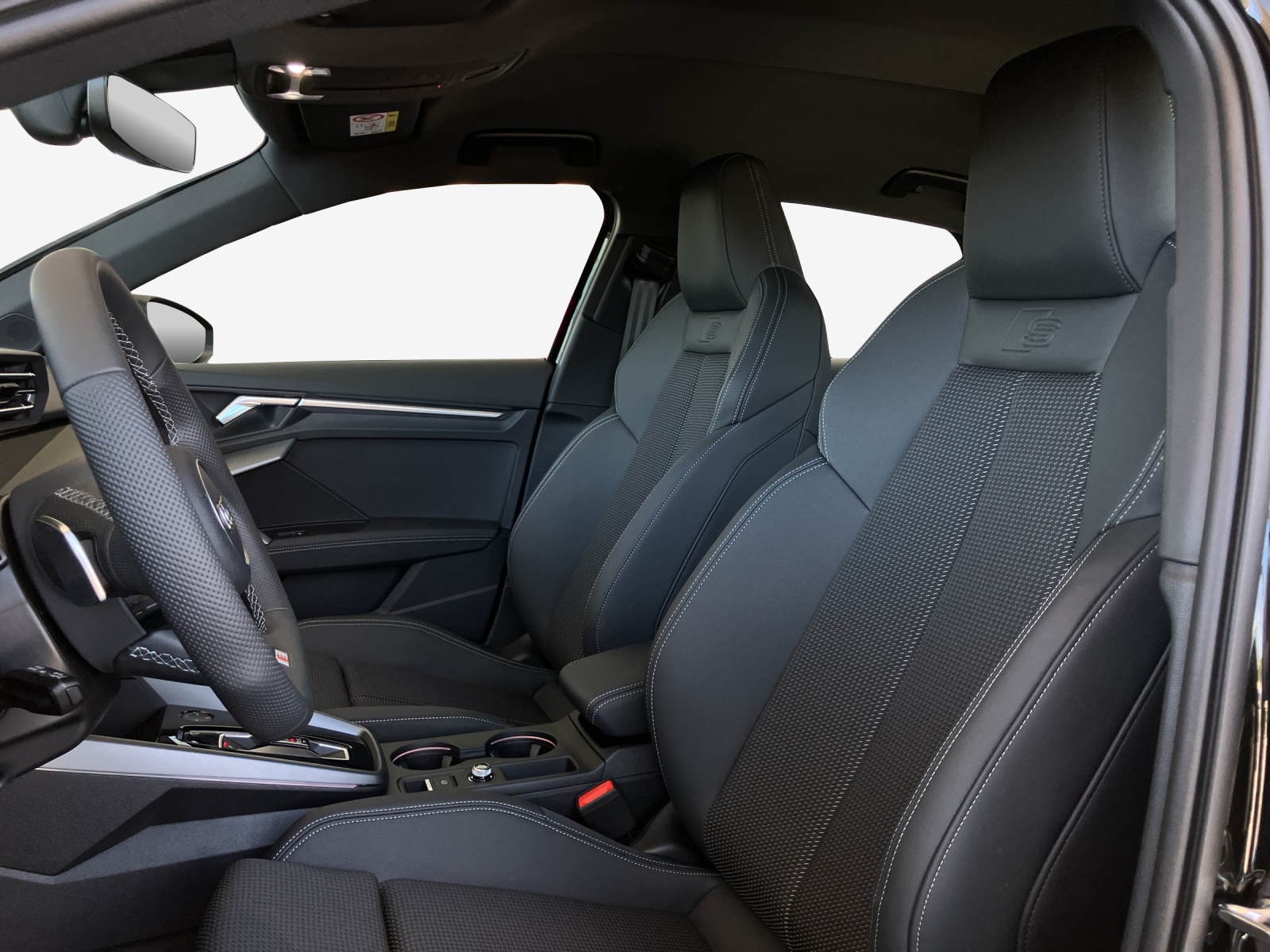 AUDI A3 Sportback 40 TFSI e Attraction S-tronic-image-14