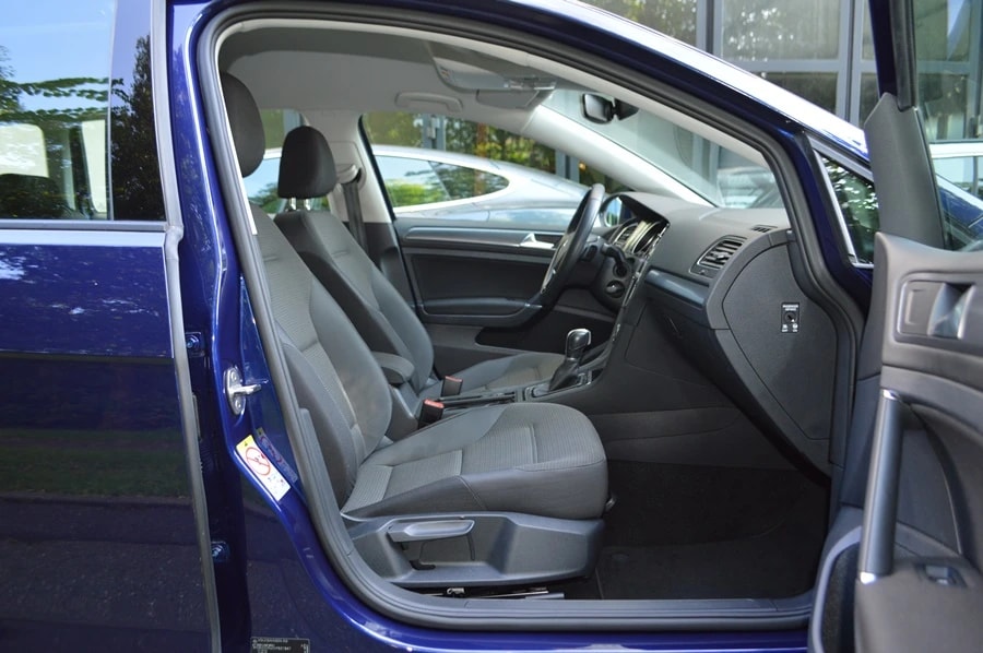 VW Golf Variant 2.0 TDI Comfortline 4Motion DSG-image-5