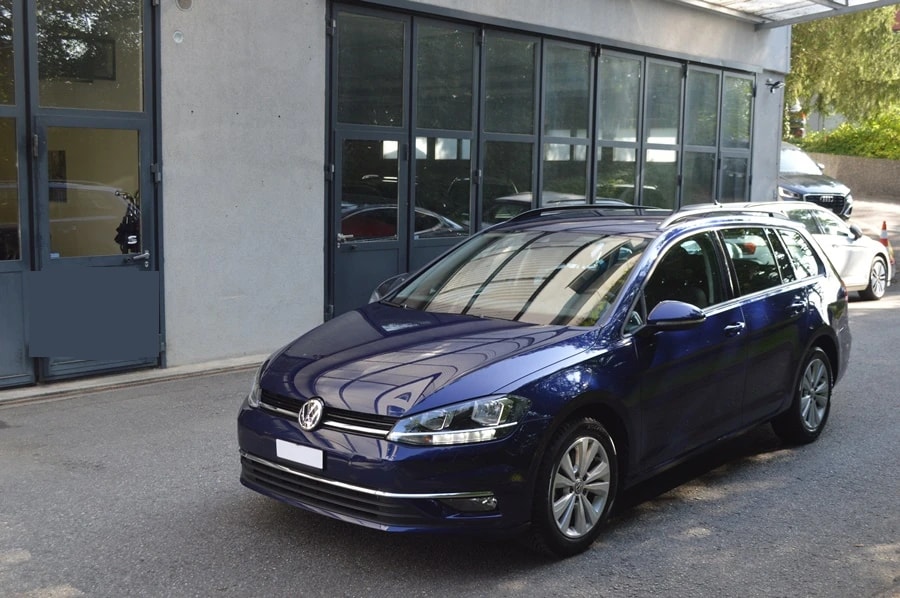 VW Golf Variant 2.0 TDI Comfortline 4Motion DSG-image-12