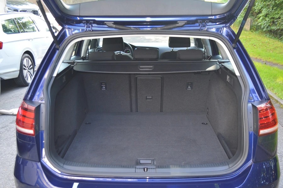 VW Golf Variant 2.0 TDI Comfortline 4Motion DSG-image-11