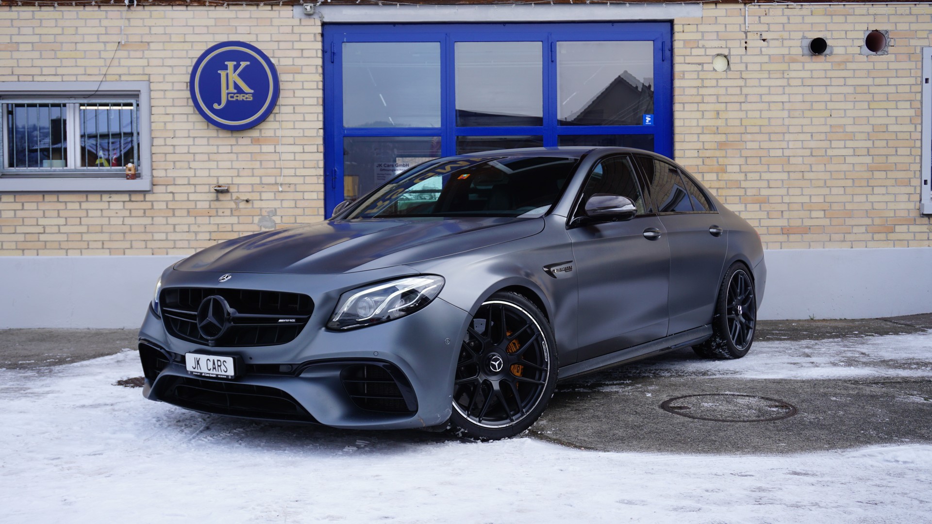 MERCEDES-BENZ E 63 S AMG Edition 1 4matic+-showroom-element-1
